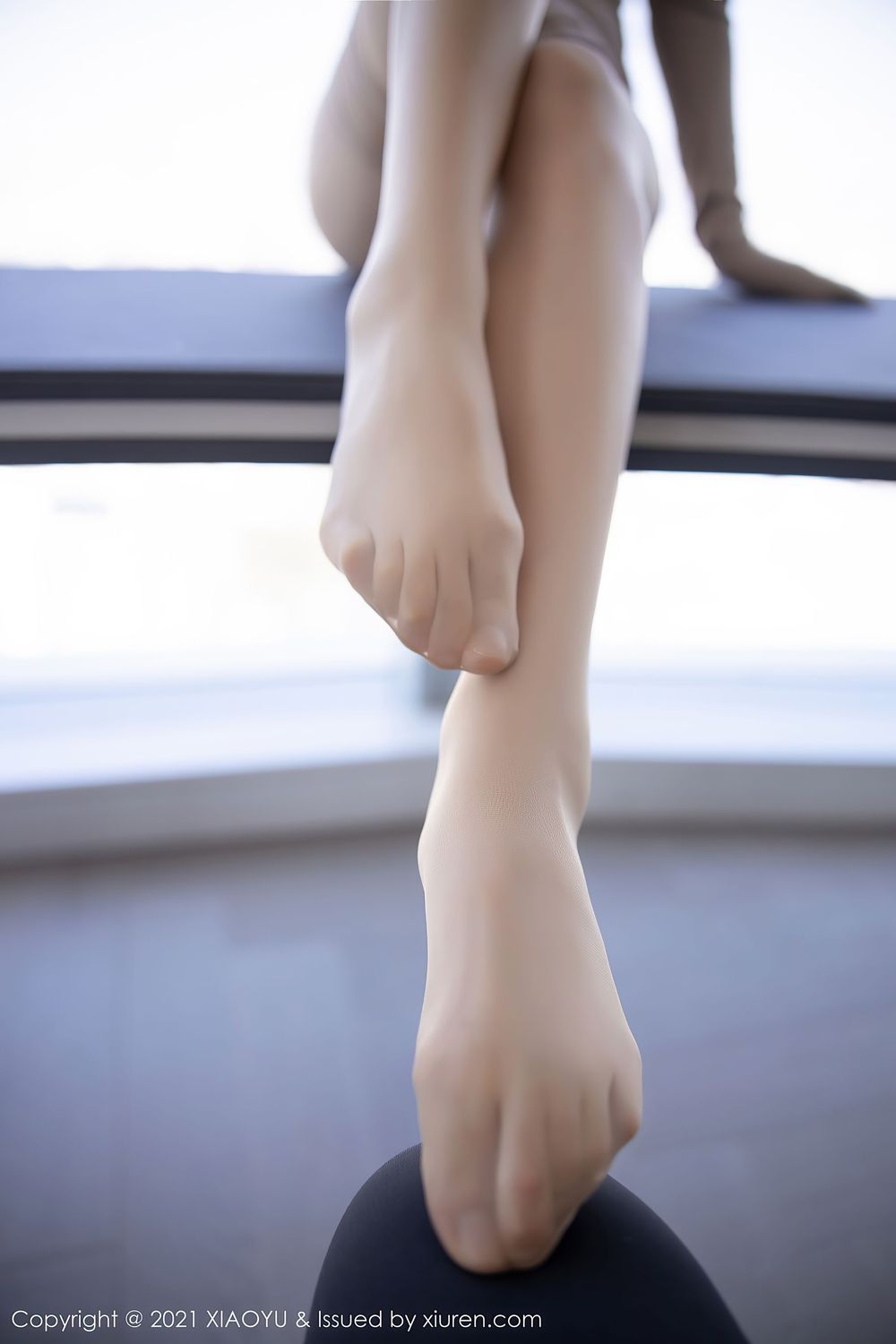 美女模特乔漫妮mina - 深V服饰+挺拔美胸足量写真