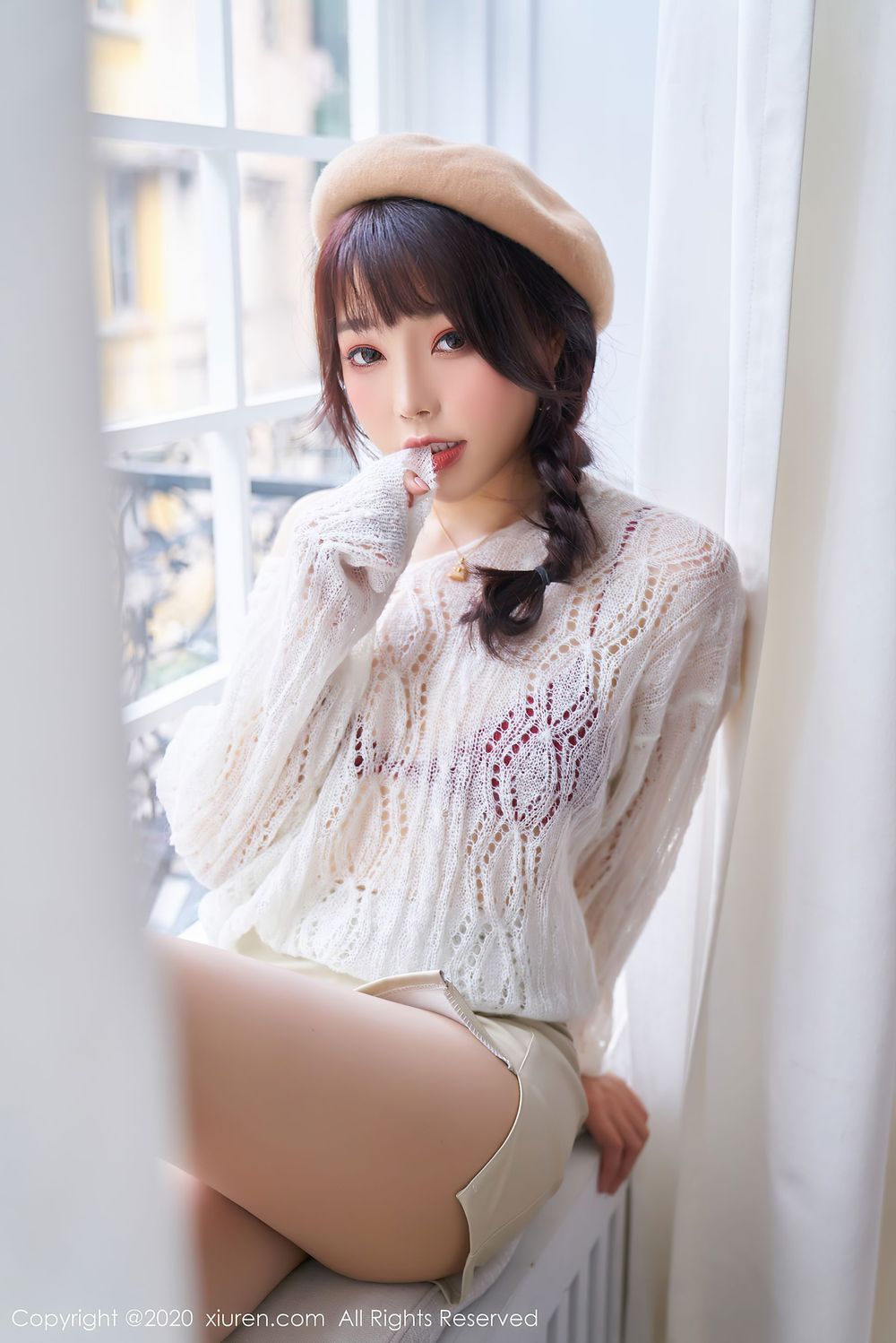 性感女神芝芝Booty - 眼镜OL与草帽俏皮可人写真