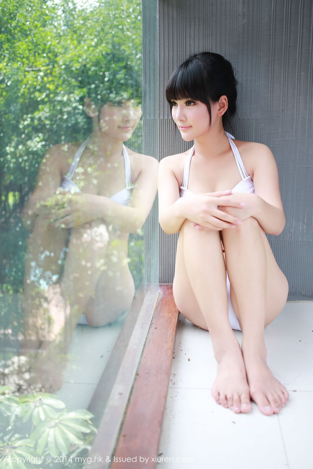 美女模特妮儿Bluelabel - 性感内衣+比基尼海边写真