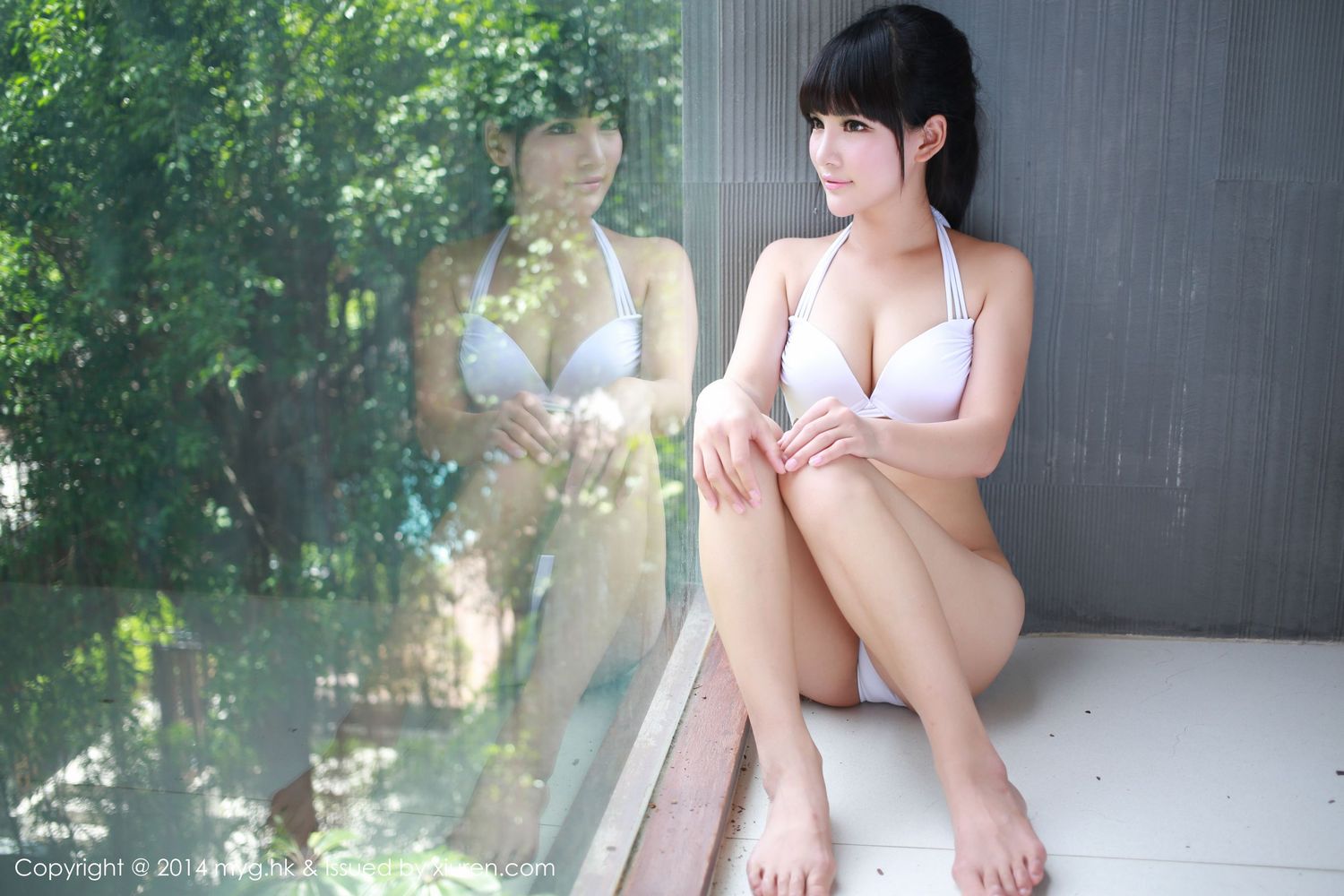 美女模特妮儿Bluelabel - 性感内衣+比基尼海边写真