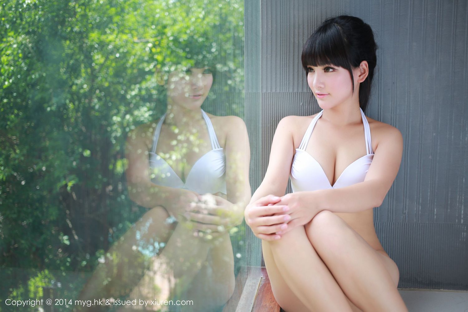 美女模特妮儿Bluelabel - 性感内衣+比基尼海边写真