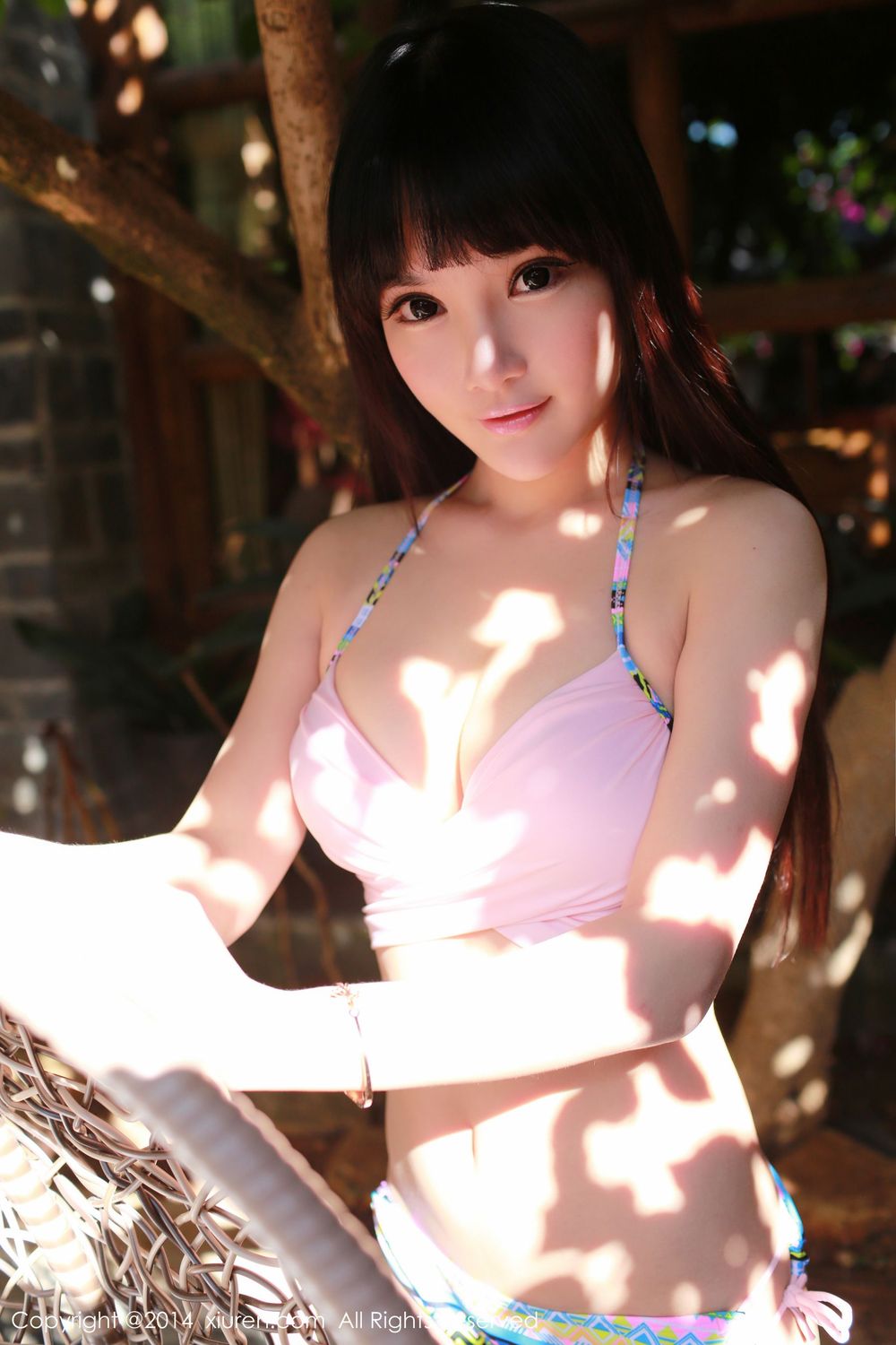 美女模特妮儿Bluelabel - 肚兜+内衣系列情趣写真