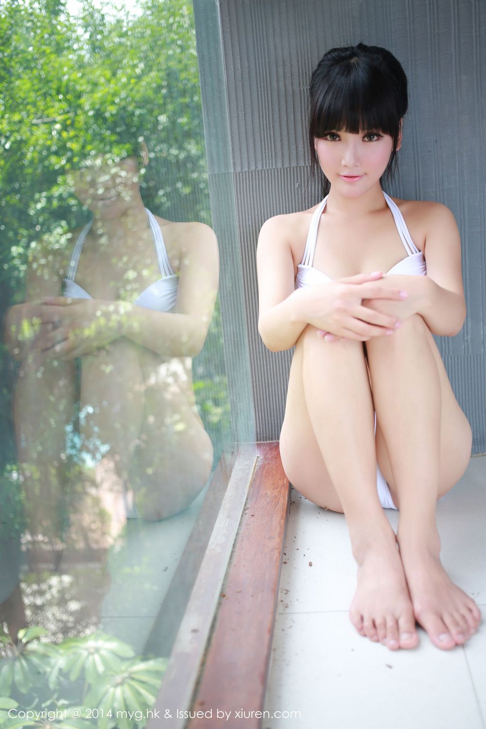 美女模特妮儿Bluelabel - 性感内衣+比基尼海边写真