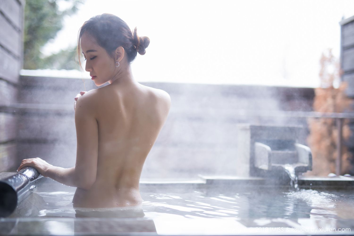 美女模特猫宝 - 黑丝美腿职场OL湿身系列写真