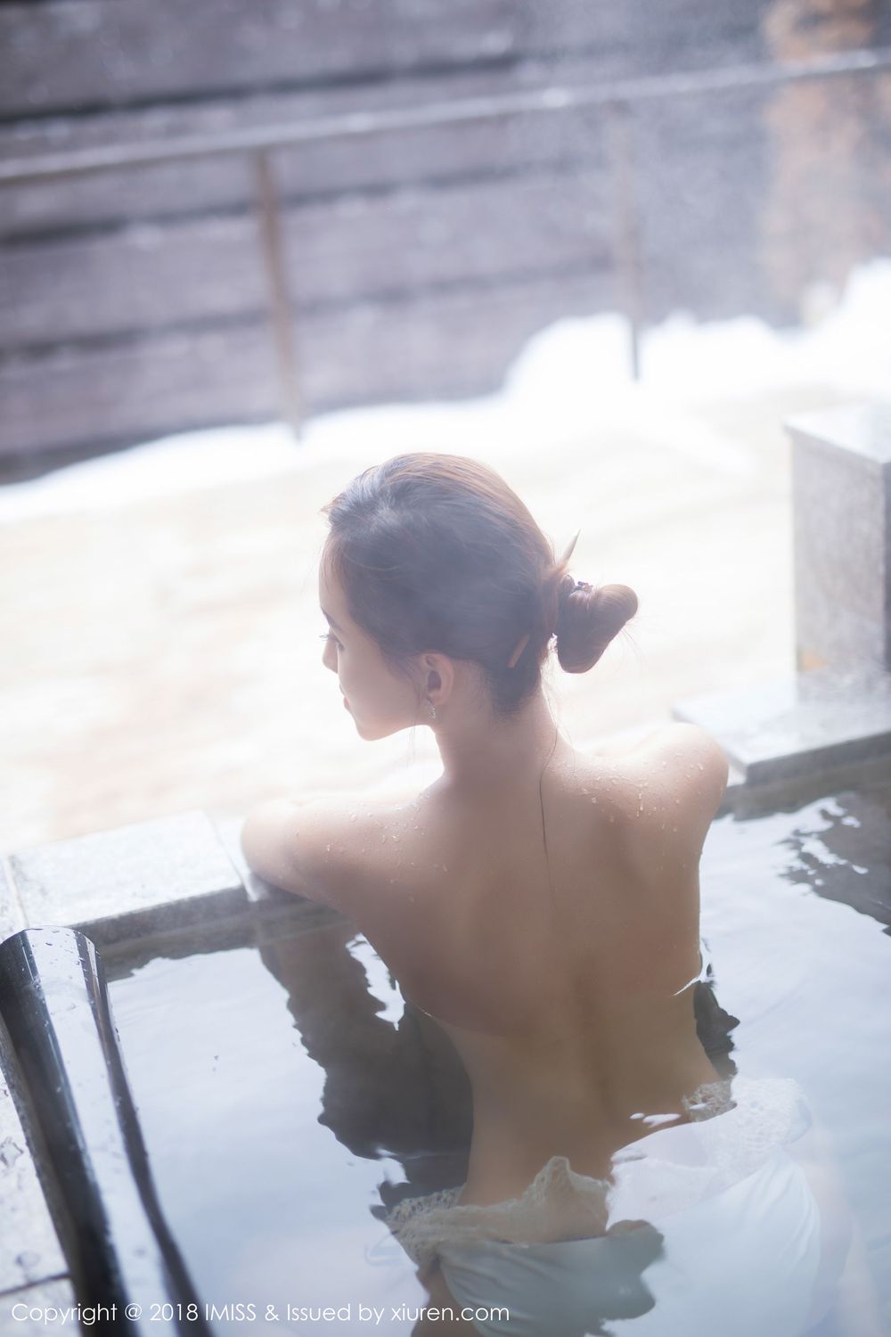 美女模特猫宝 - 黑丝美腿职场OL湿身系列写真