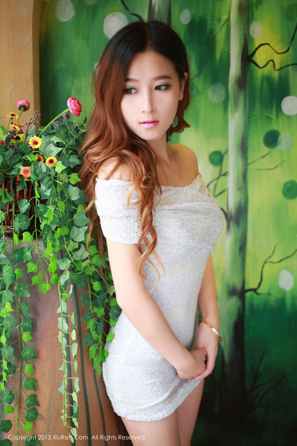 美女模特黄密儿 - 浴室场景湿身诱惑私房写真