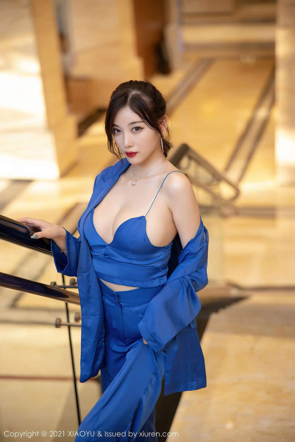 性感女神杨晨晨sugar - 蓝色西装飒爽干练私房旅拍