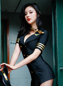 [XIUREN秀人网] 美女模特就是阿朱啊 - 列车乘务员职业制服主题写真 No.2036