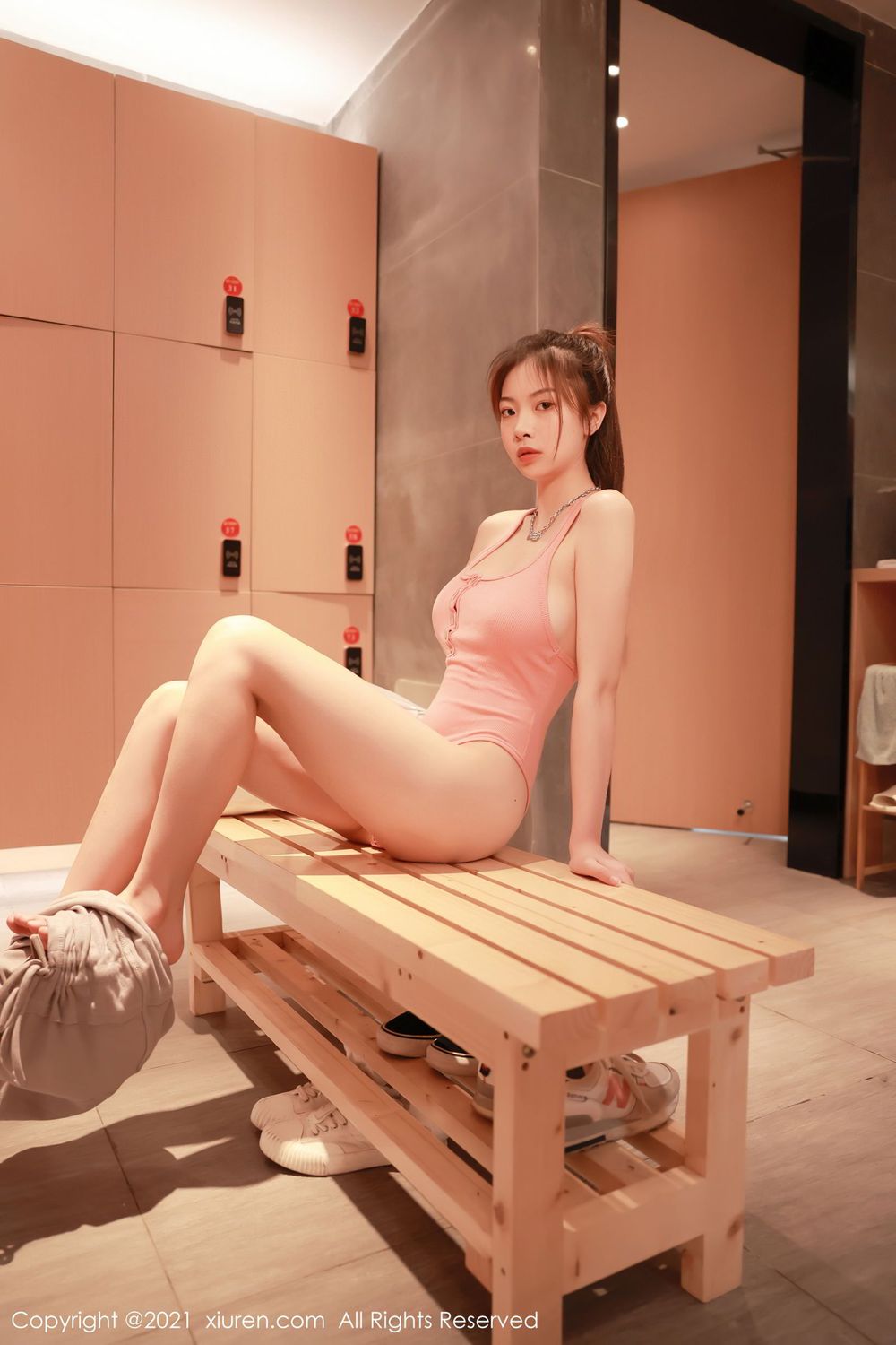 新人模特明日花桃桃 - 健身房运动主题首套写真