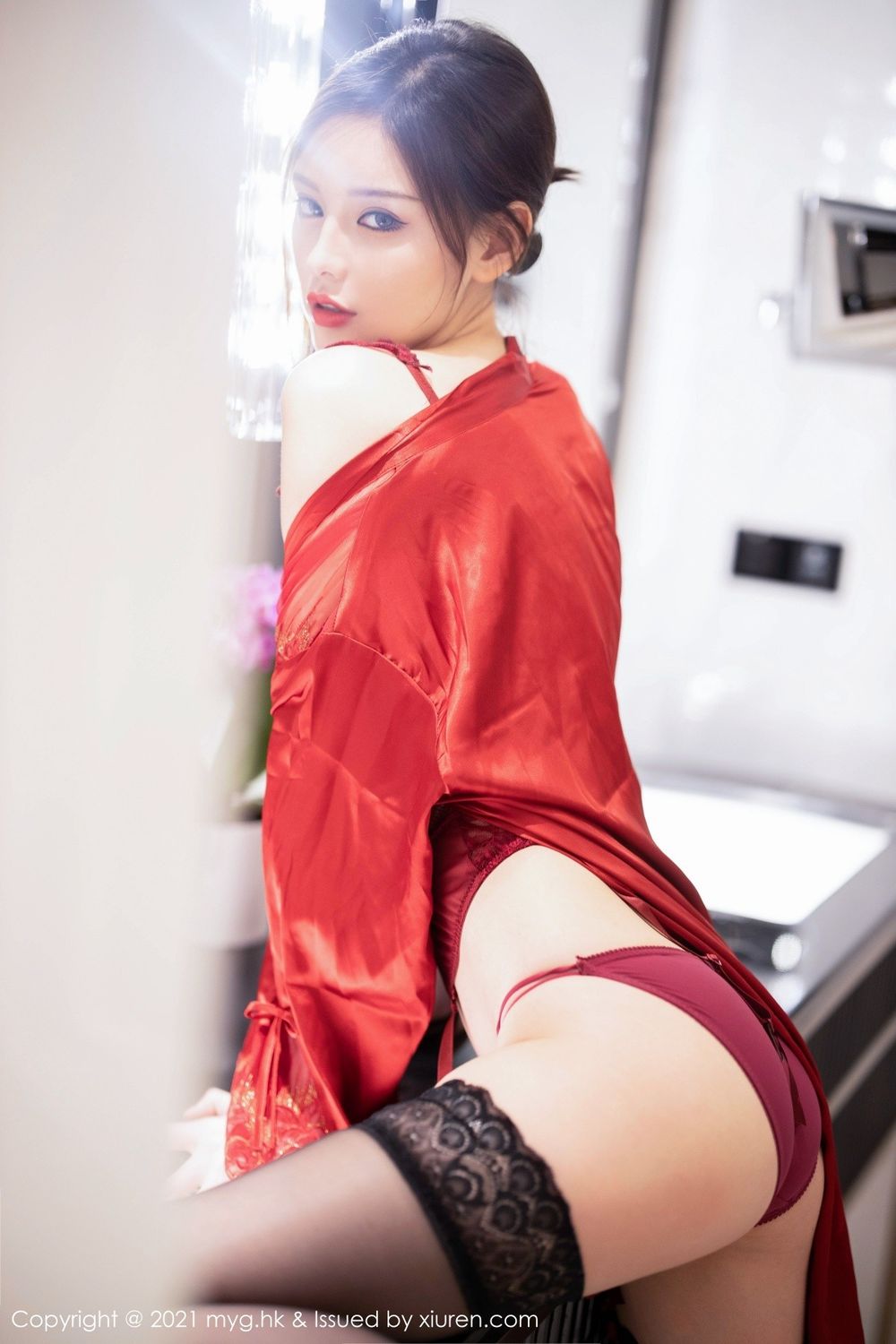 美女模特小夕juju - 猩红诱人蕾丝服饰江浙沪旅拍