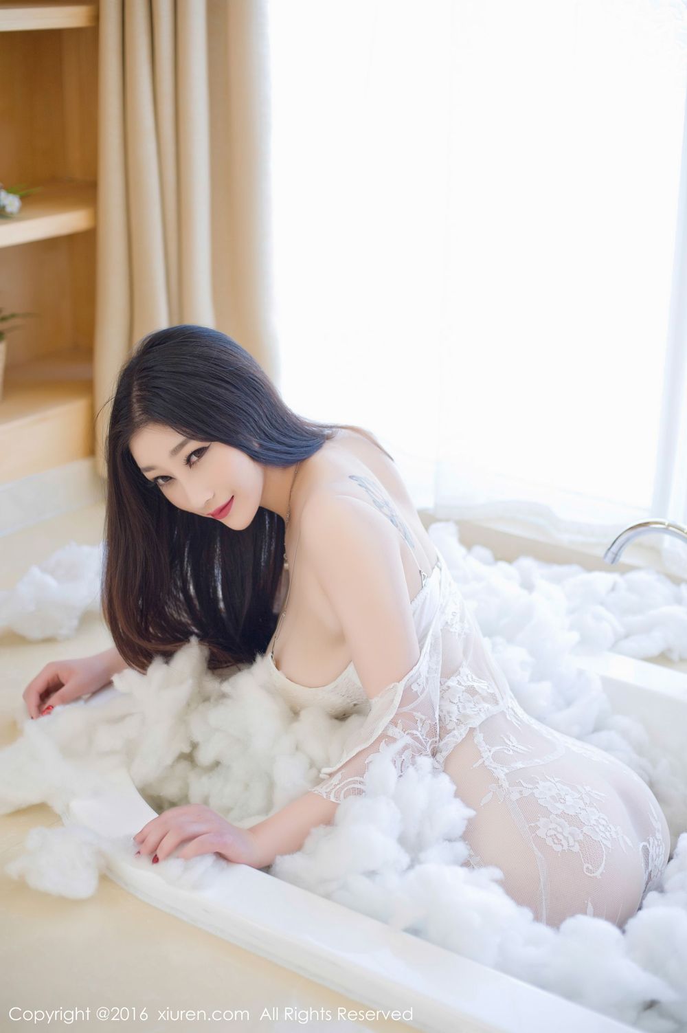 美女模特妲己_Toxic - 爆乳细腰美狐娘主题写真