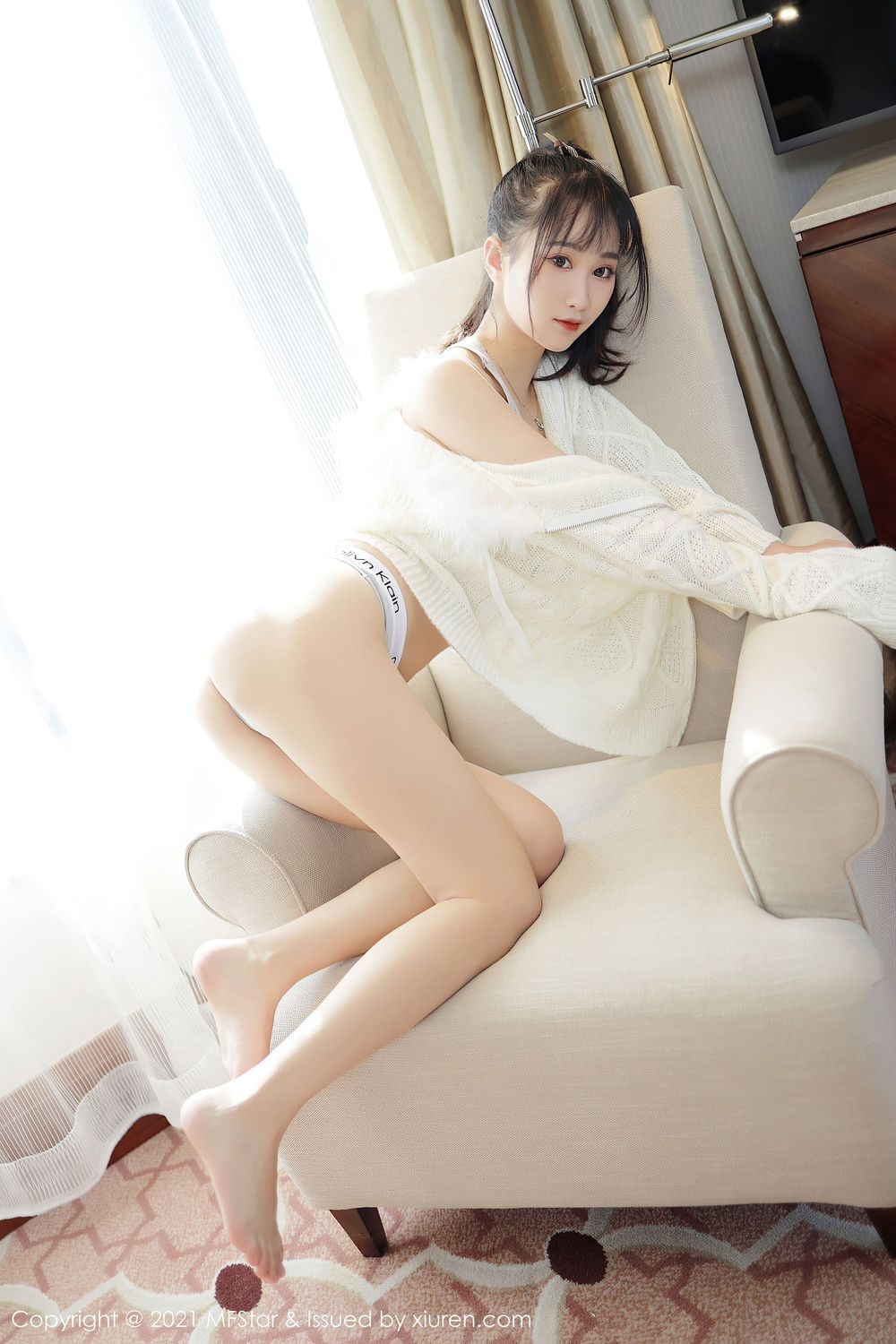 新人模特小果冻儿 - 运动内衣午后阳光灵动写真