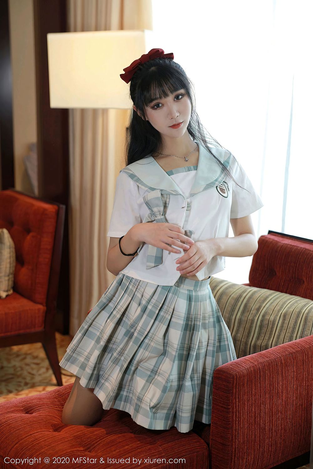 新人模特小果冻儿 - 娇小身材JK制服系列写真