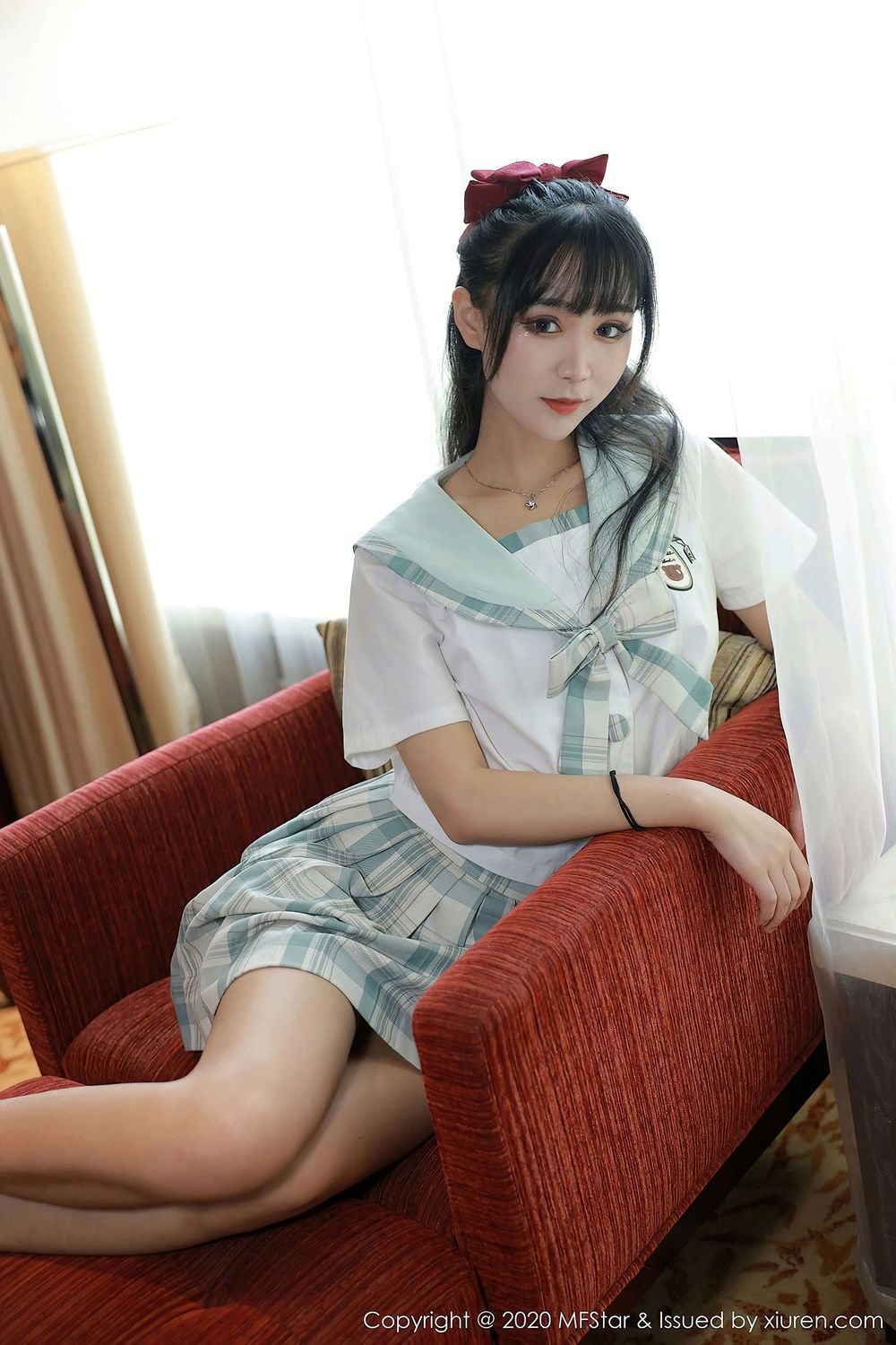 新人模特小果冻儿 - 娇小身材JK制服系列写真