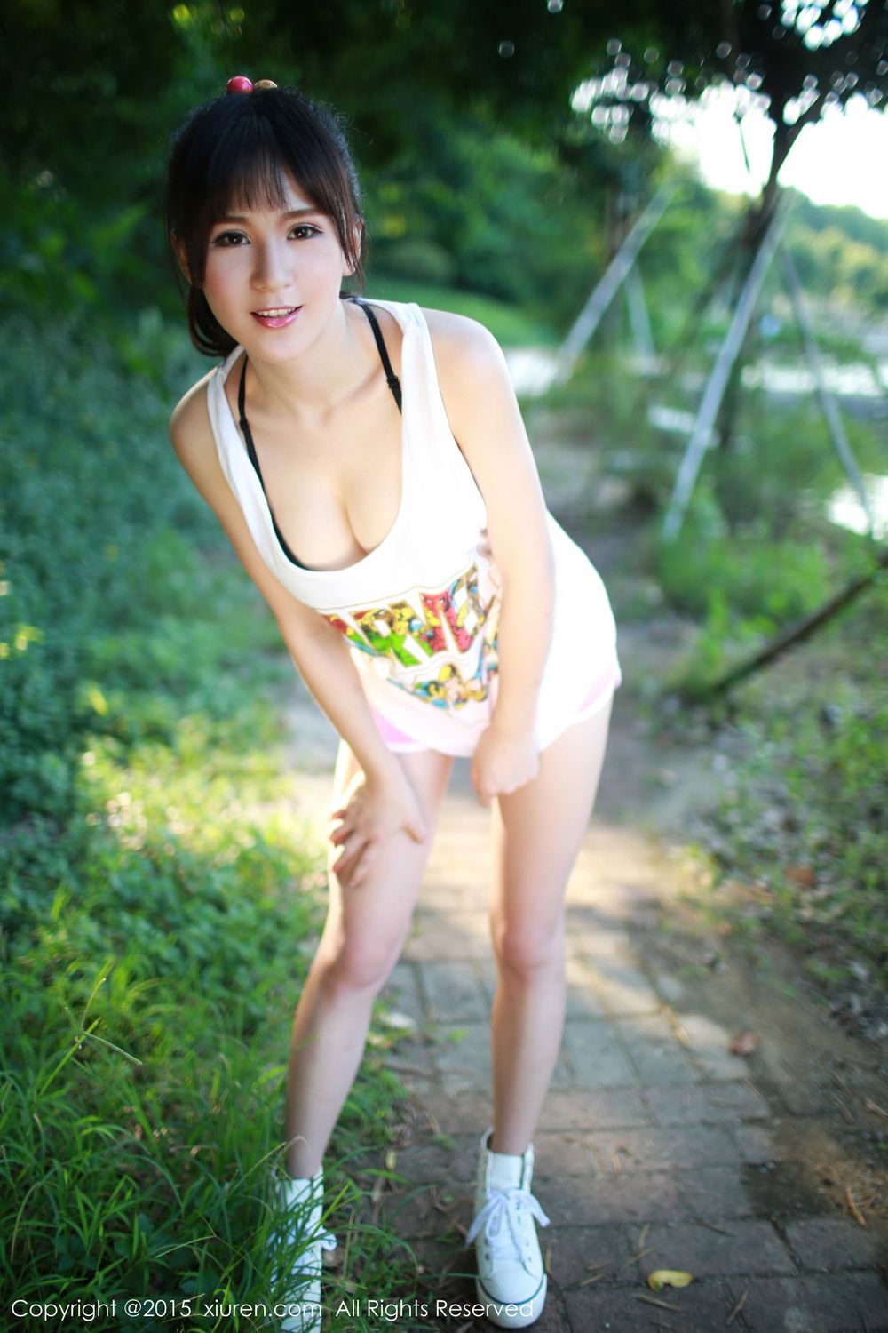 美女模特唐雨辰TYC - 广州大学城野外清纯写真