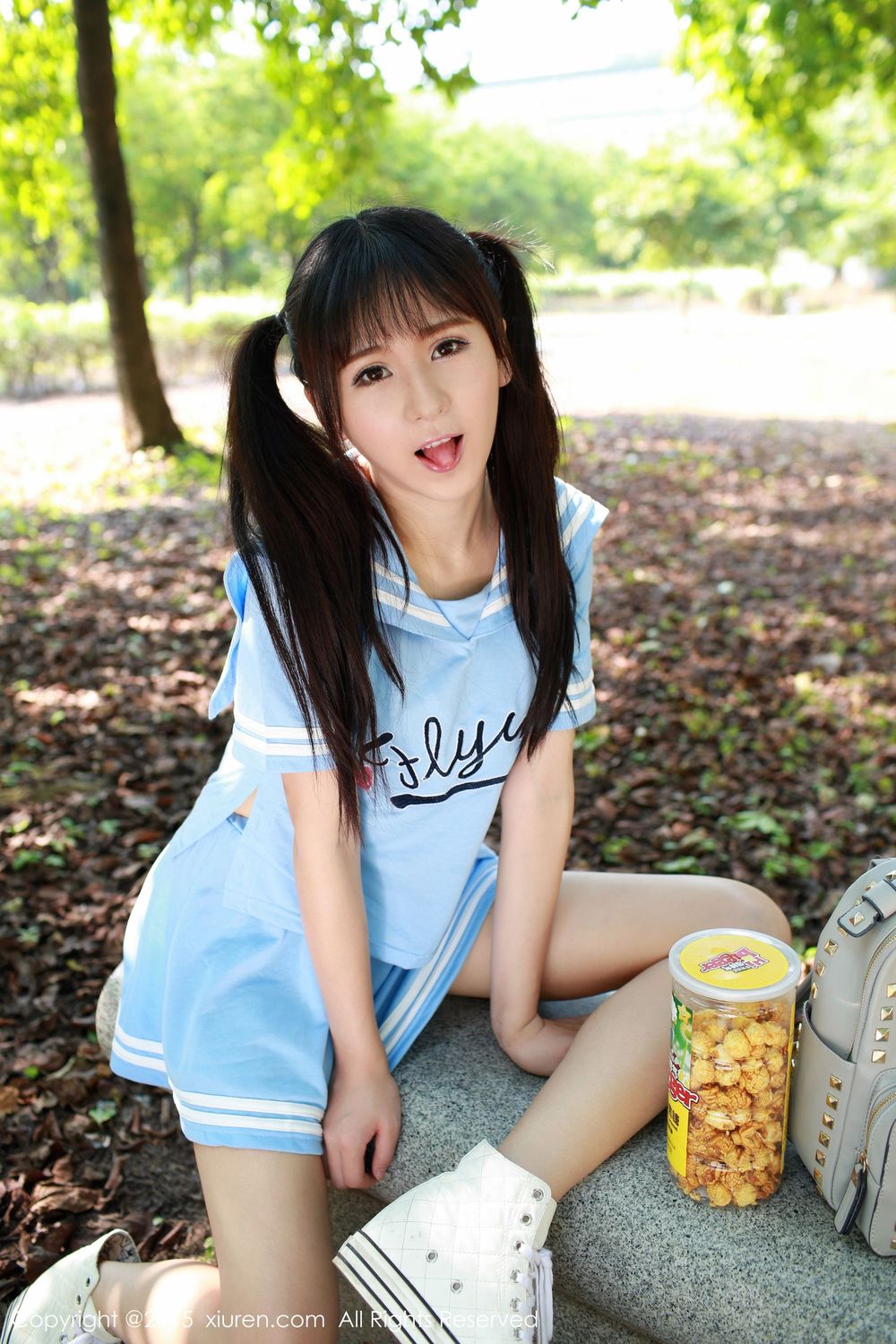 美女模特唐雨辰TYC - 广州大学城野外清纯写真