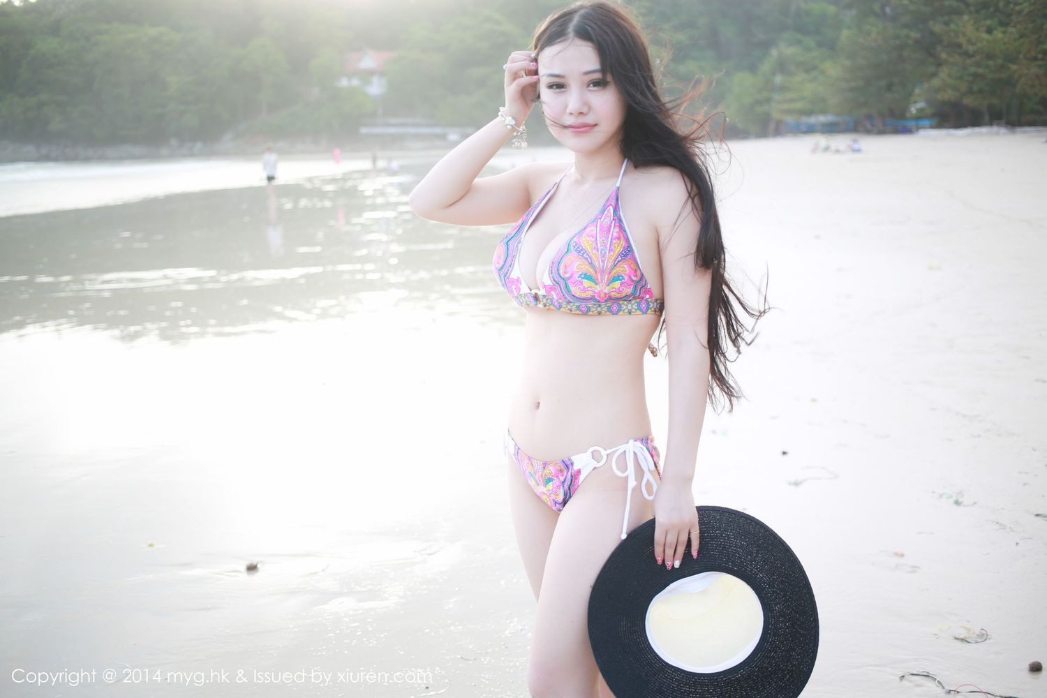 美女模特Barbie可儿 - 比基尼+碎花裙系列泰国旅拍合集