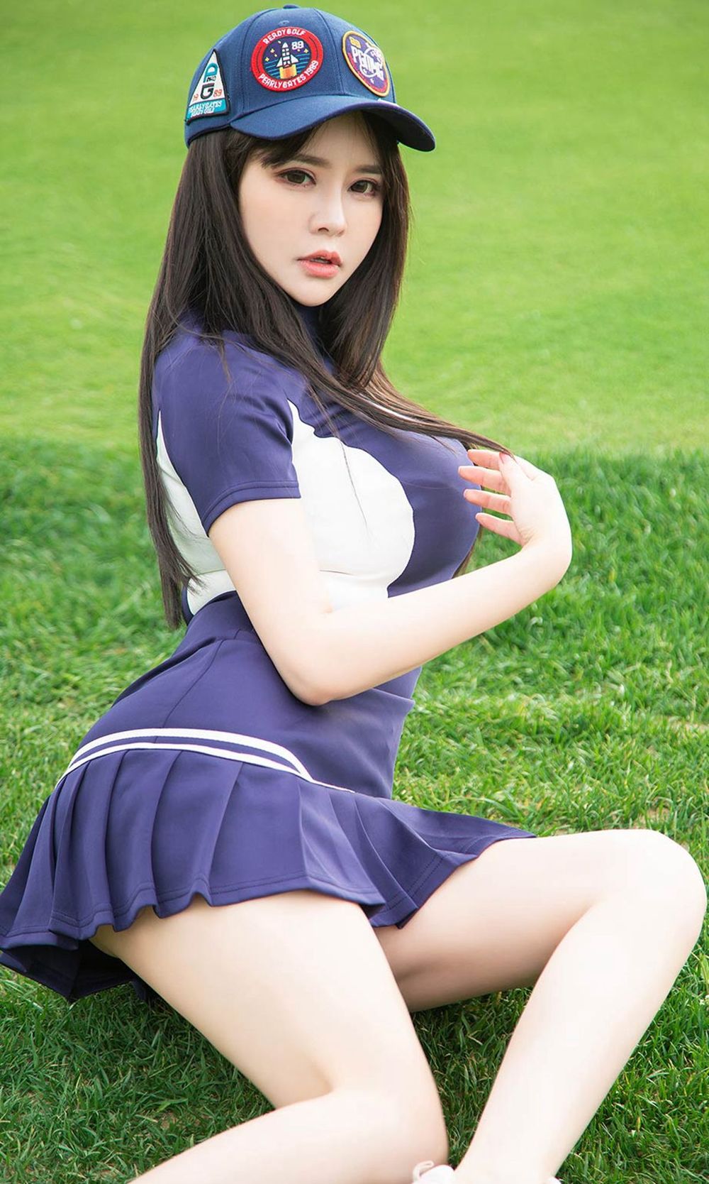 美女模特金baby - 性感不失水准户外运动套图