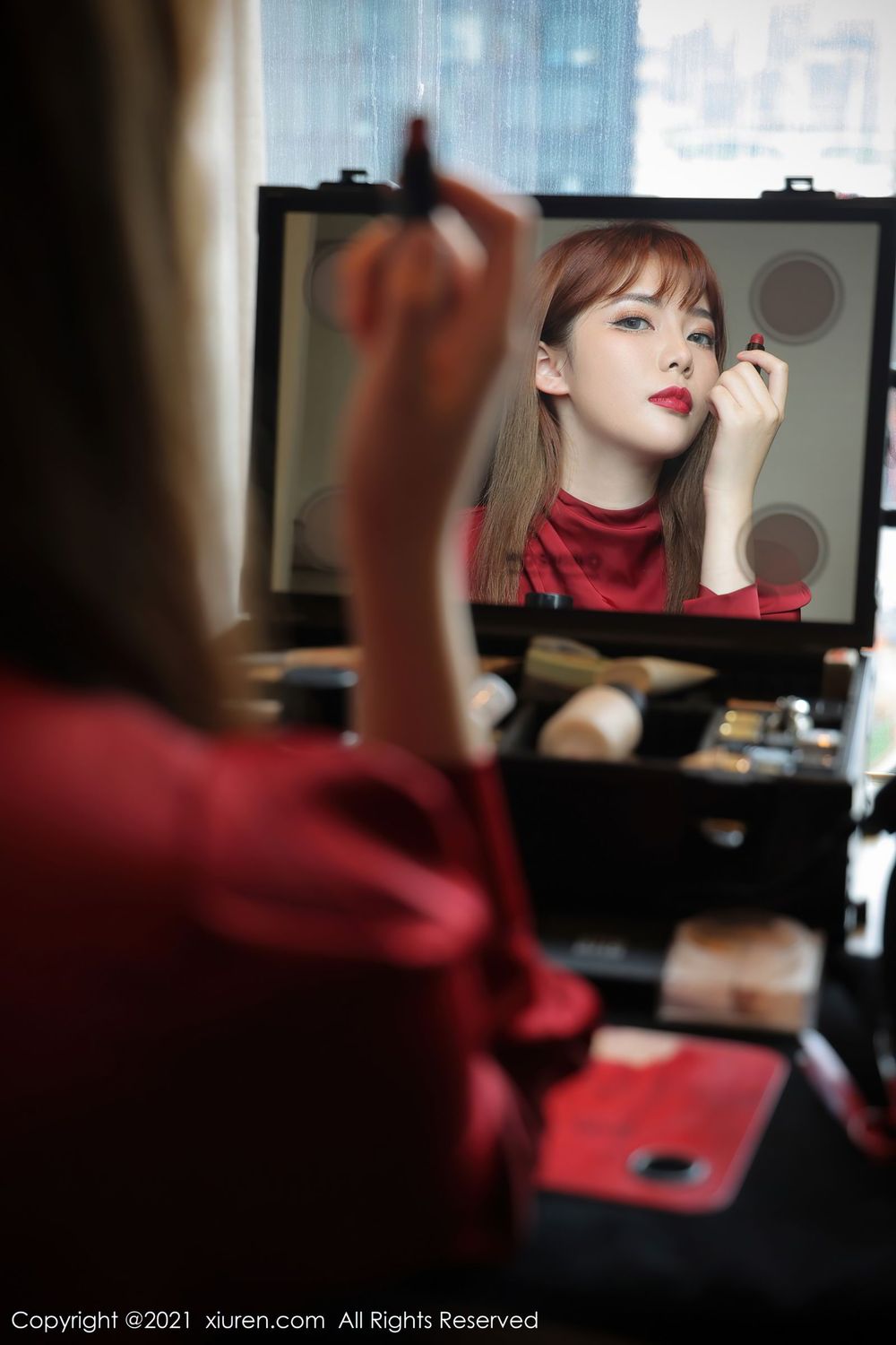 美女模特Arude薇薇 - 吊袜美腿娇艳多姿写真