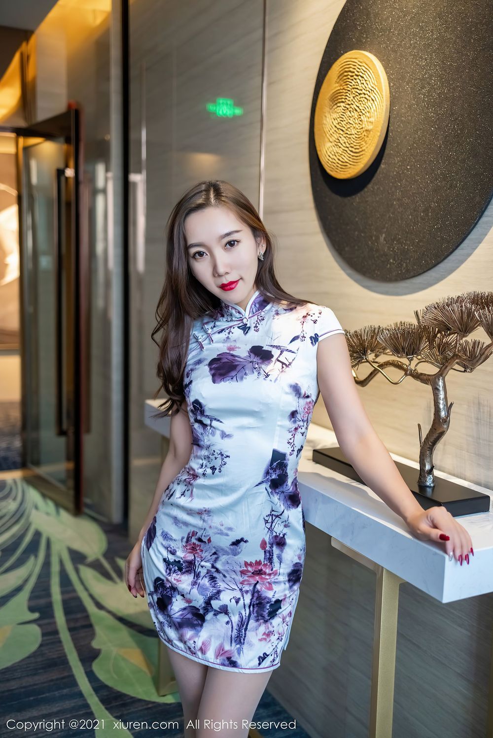 美女模特艾静香 - 古典旗袍+朦胧丝袜系列写真
