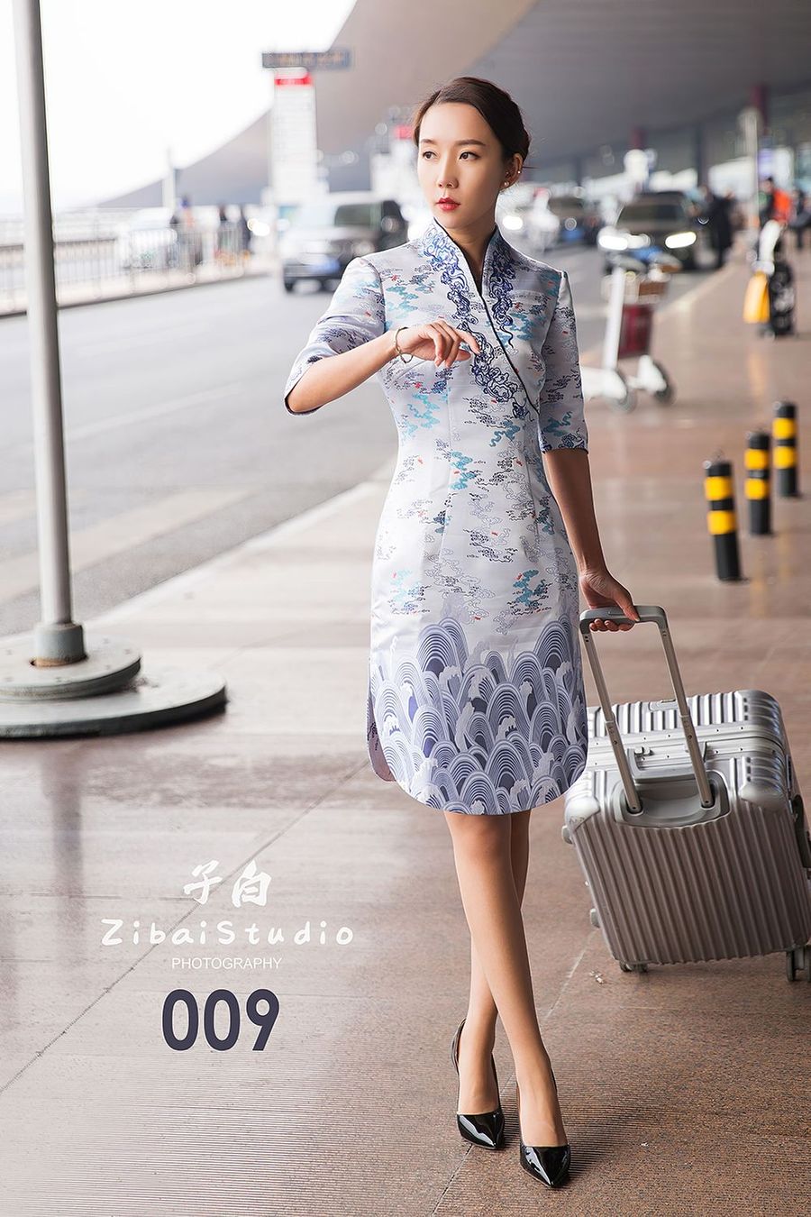 美女模特乔静 - 空姐制服旗袍诱惑套图