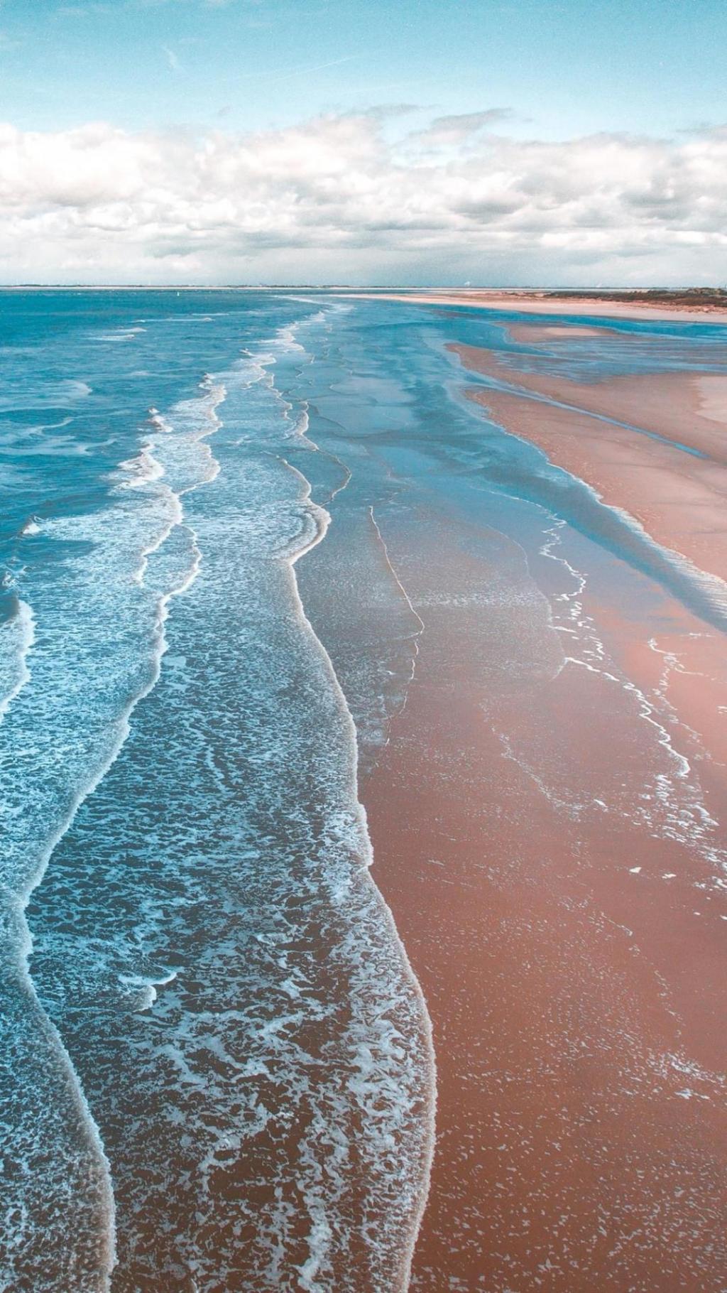 夏天湛蓝色海洋景色手机壁纸