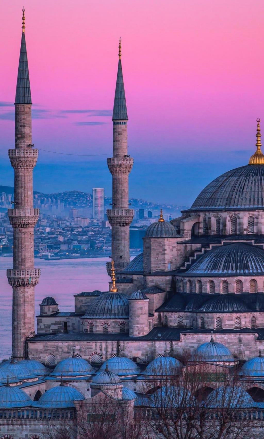 土耳其城市建筑唯美夜景风光手机壁纸