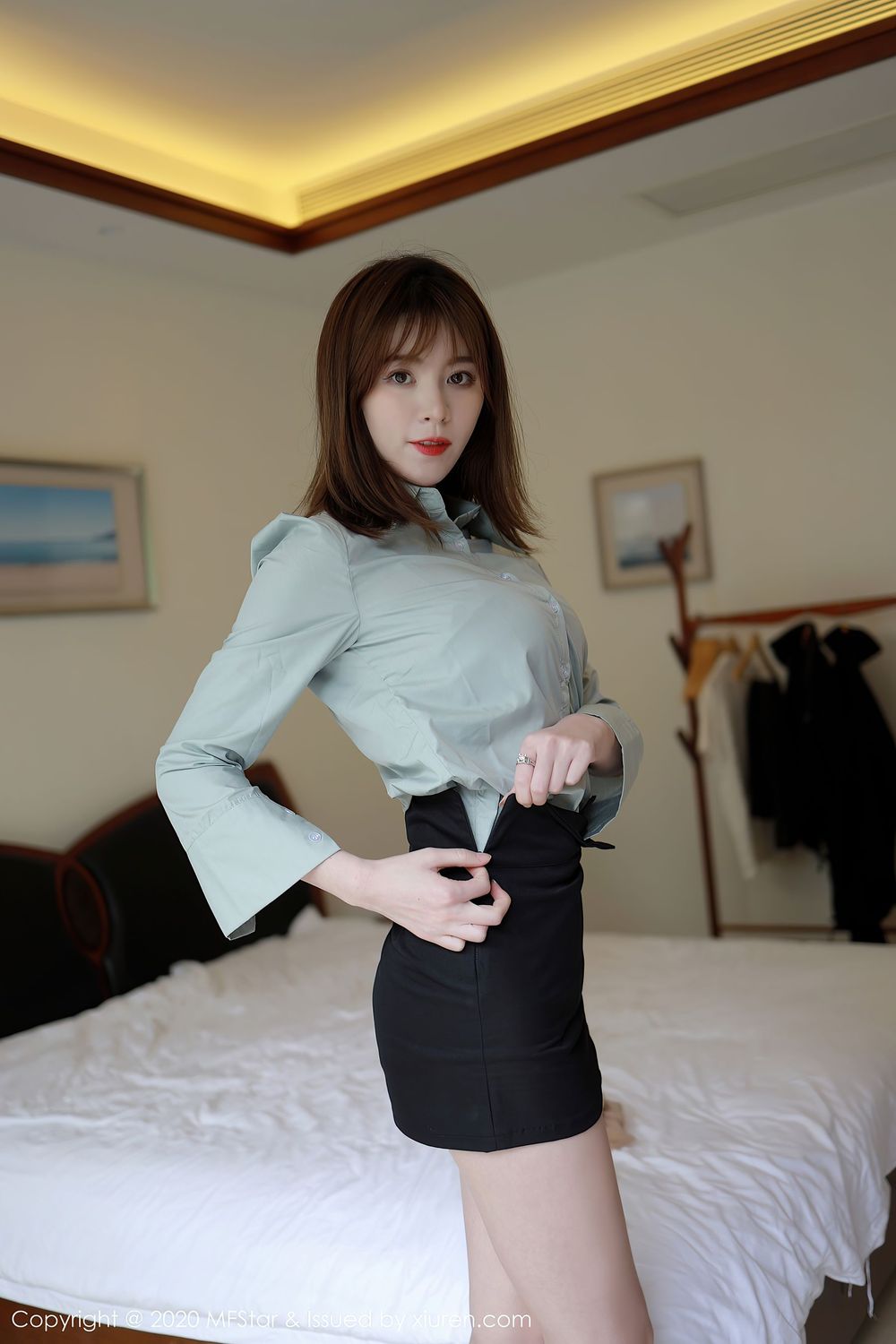 美女模特yoo优优 - 都市职场OL系列妖娆写真