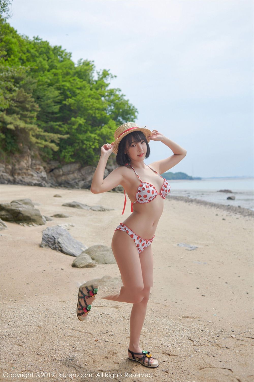 美女模特卿卿 - 清新不失性感私房魅惑韩国旅拍