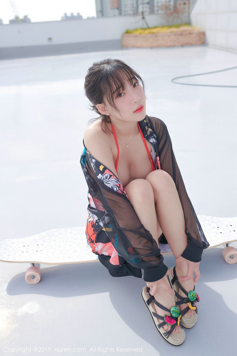 美女模特卿卿 - 比基尼+开背毛衣系列性感写真