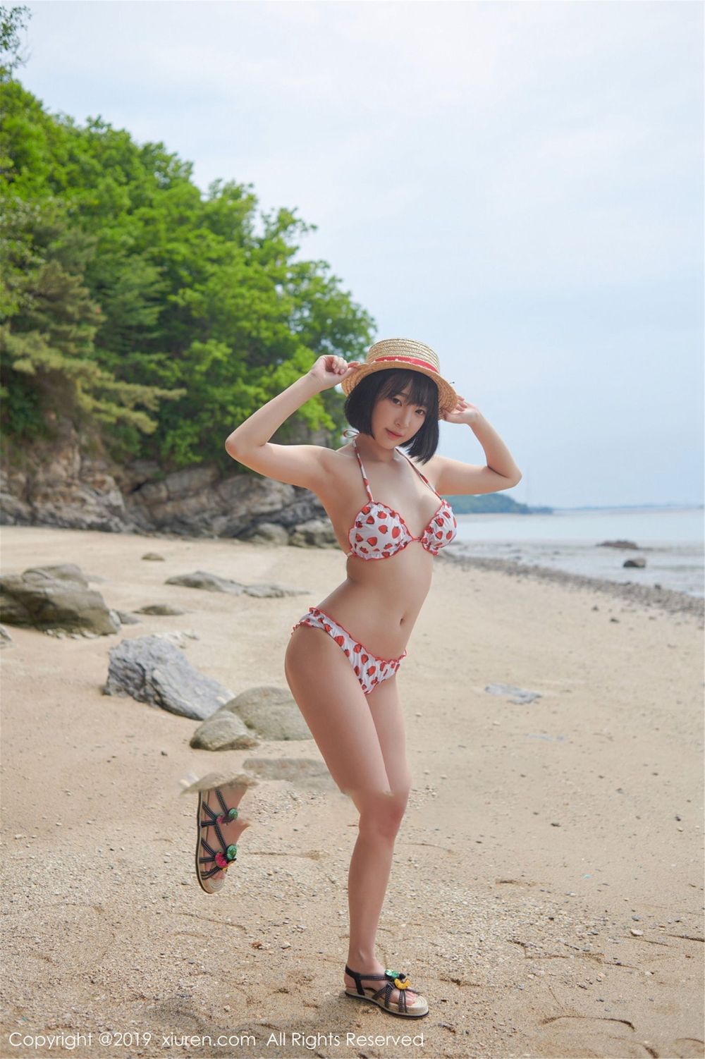 美女模特卿卿 - 清新不失性感私房魅惑韩国旅拍