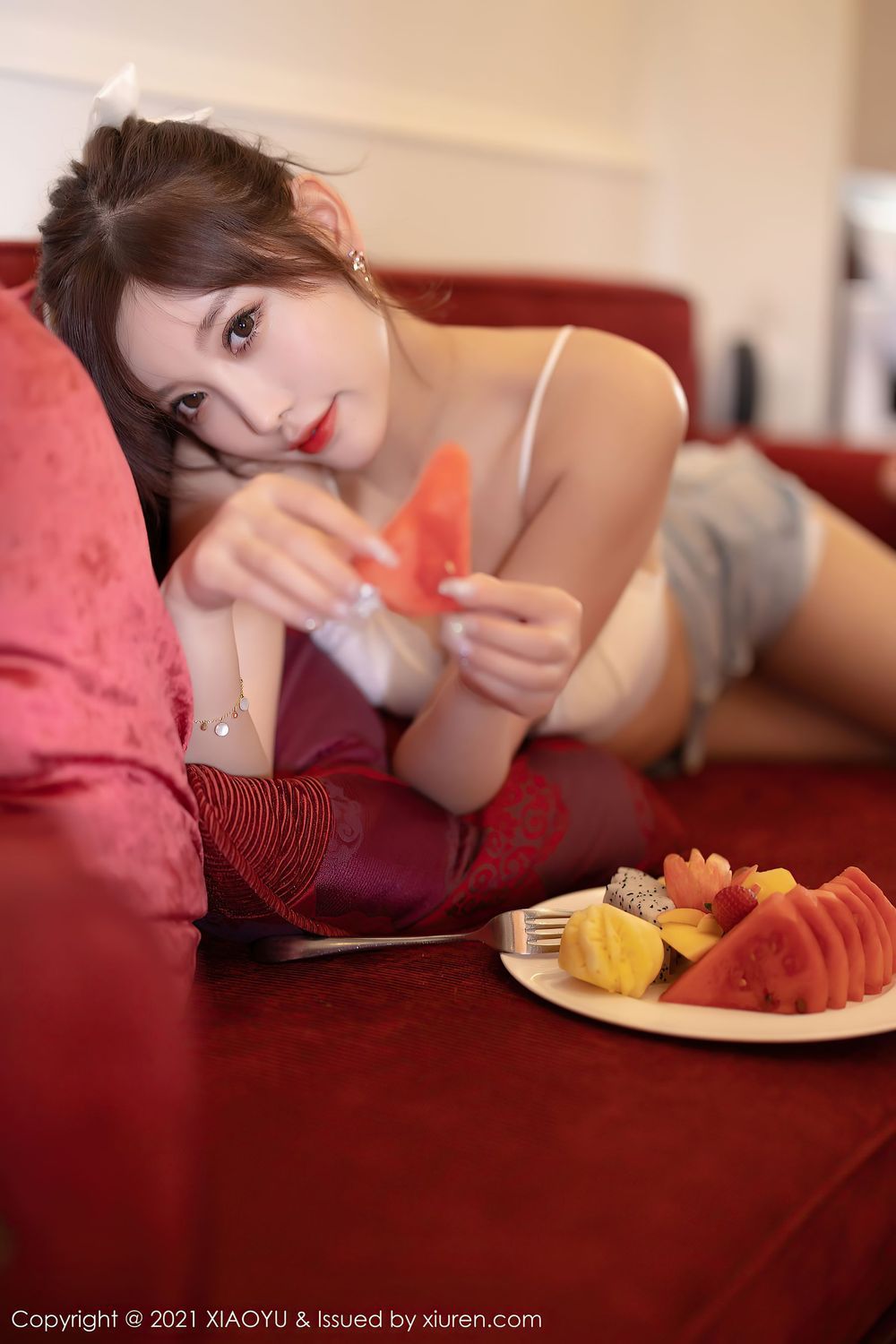 性感女神杨晨晨Yome - 超A超飒热裤西双版纳旅拍