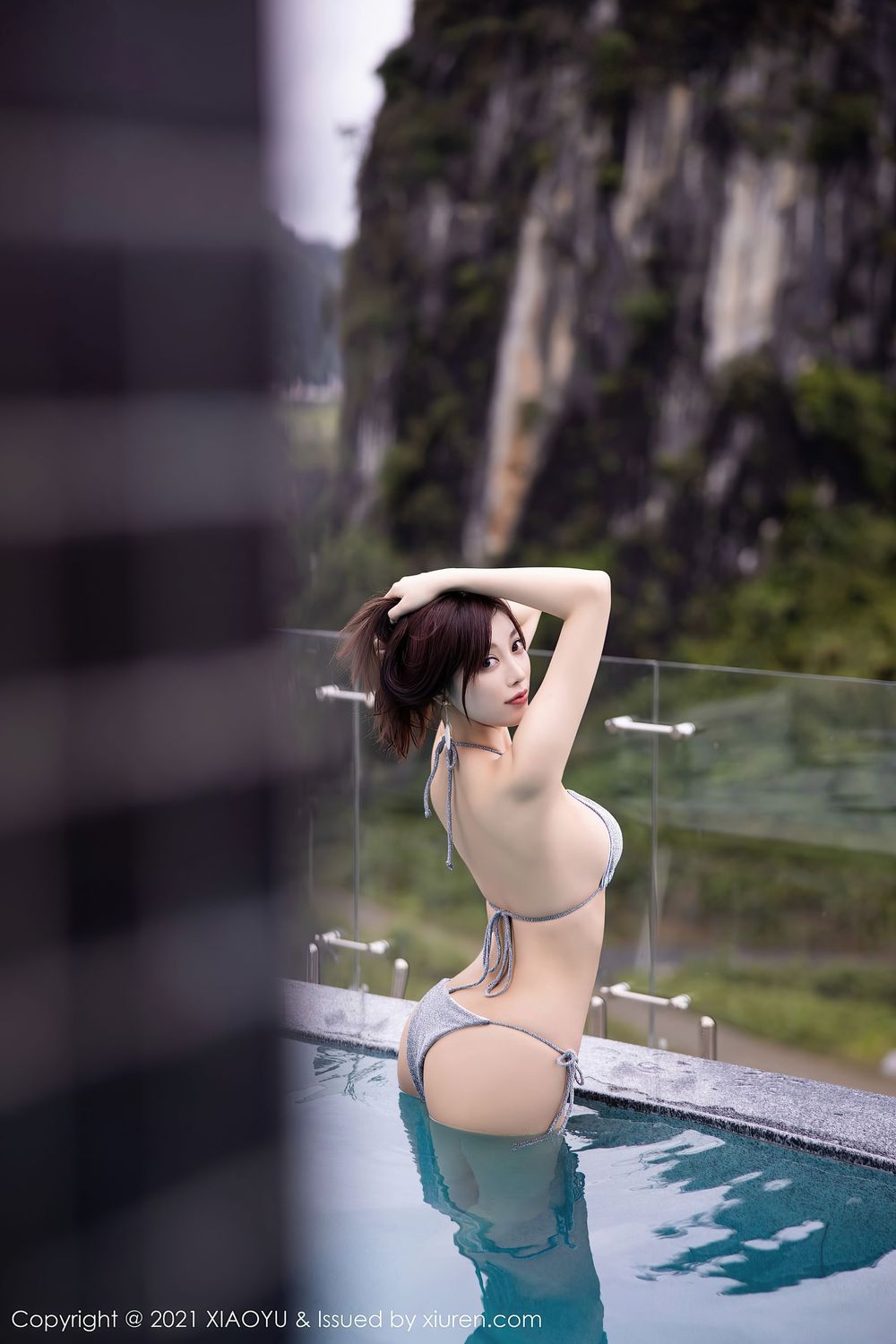 性感女神杨晨晨sugar - 久违比基尼泳池外拍系列写真