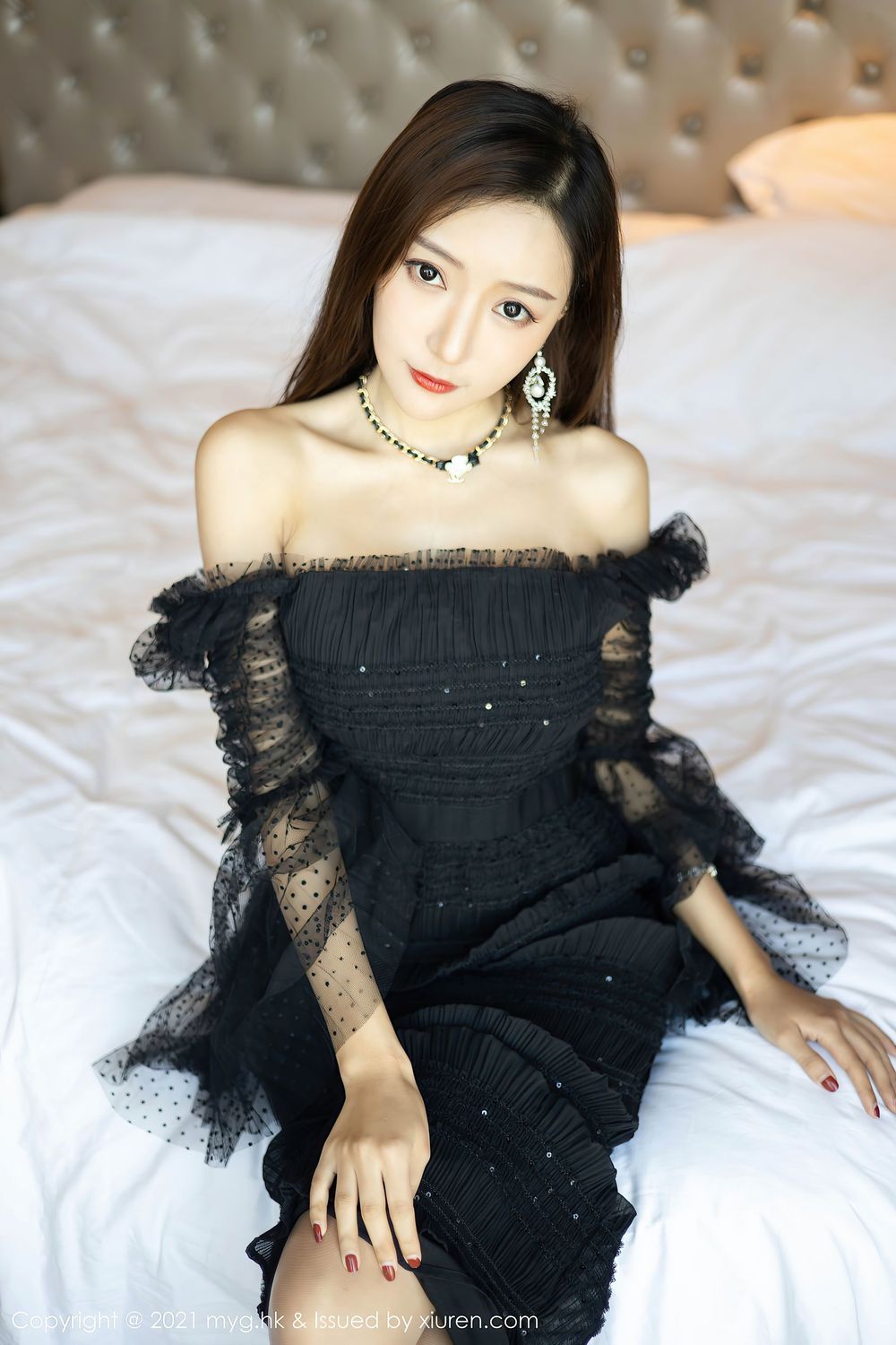 性感女神王馨瑶yanni - 古典旗袍与华丽礼裙风情写真