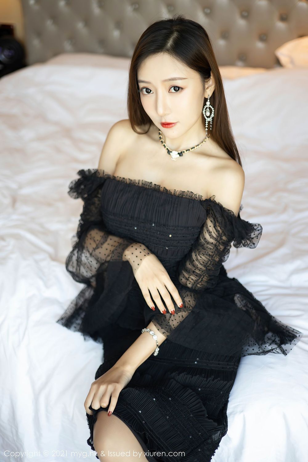 性感女神王馨瑶yanni - 古典旗袍与华丽礼裙风情写真