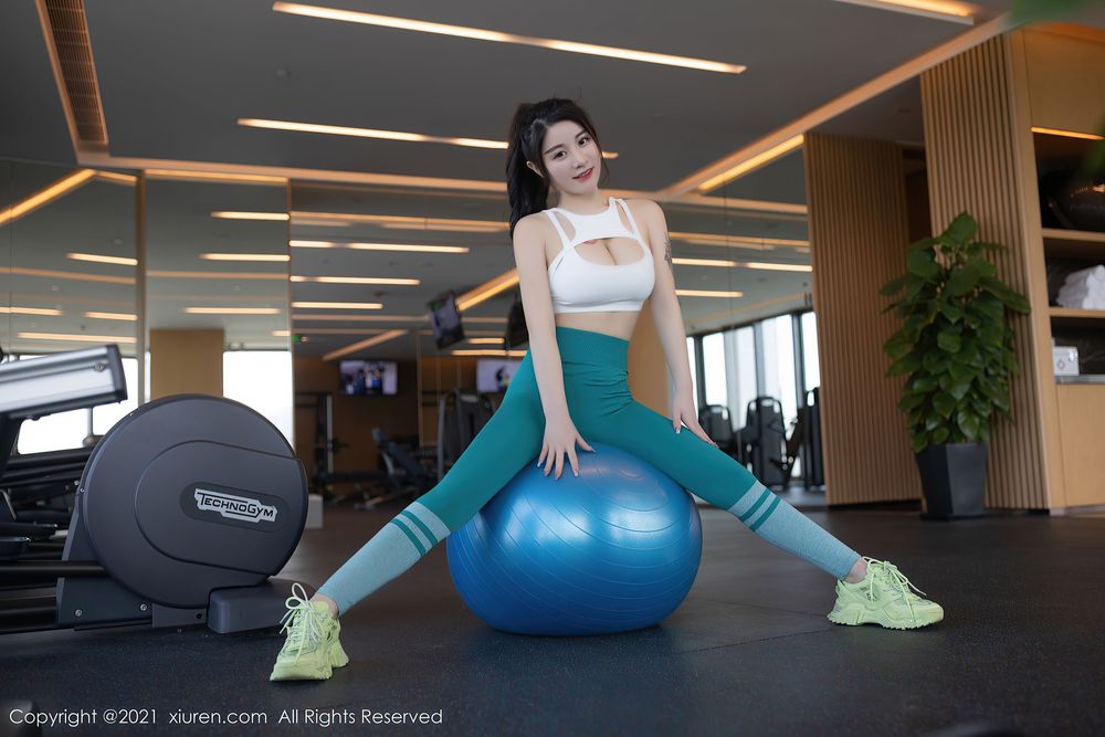 美女模特美七Mia - 健身房后按摩主题澳门旅拍