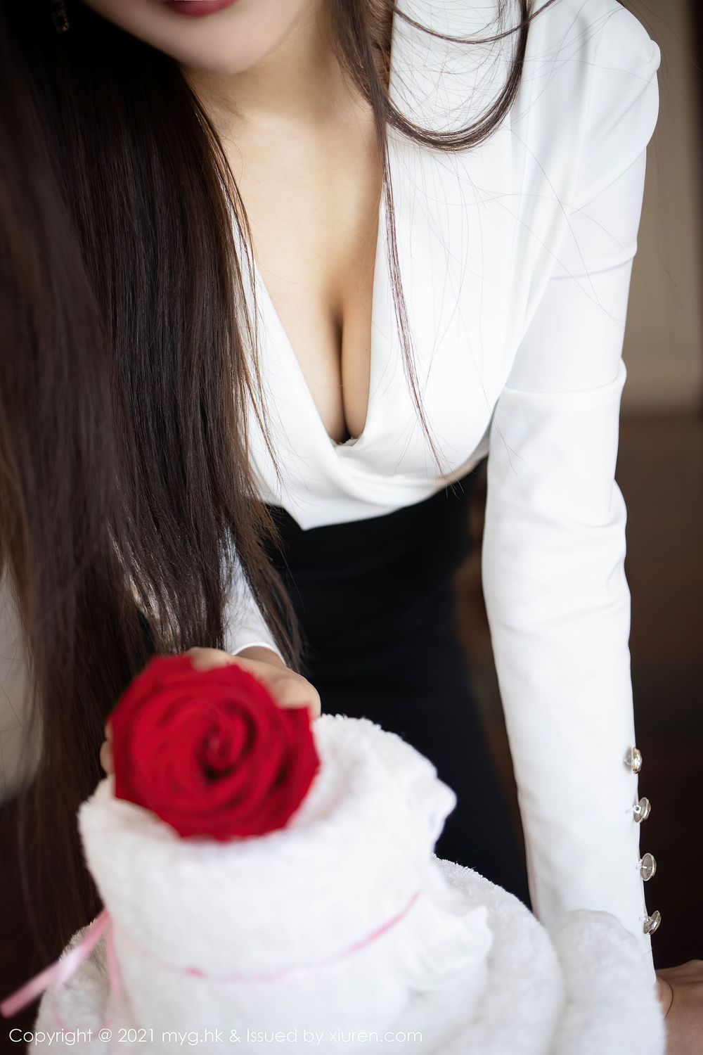 性感女神王馨瑶yanni - 女秘书的生日礼物主题拍摄