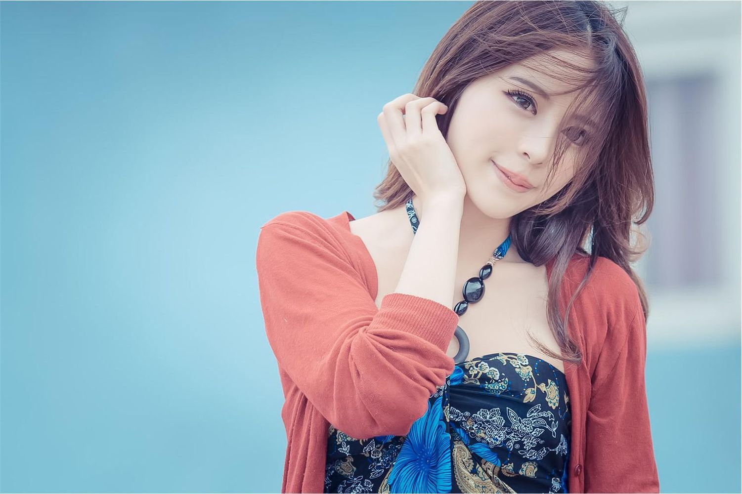 大眼美女张齐郡Julie - 牛仔裤炫彩服饰户外写真