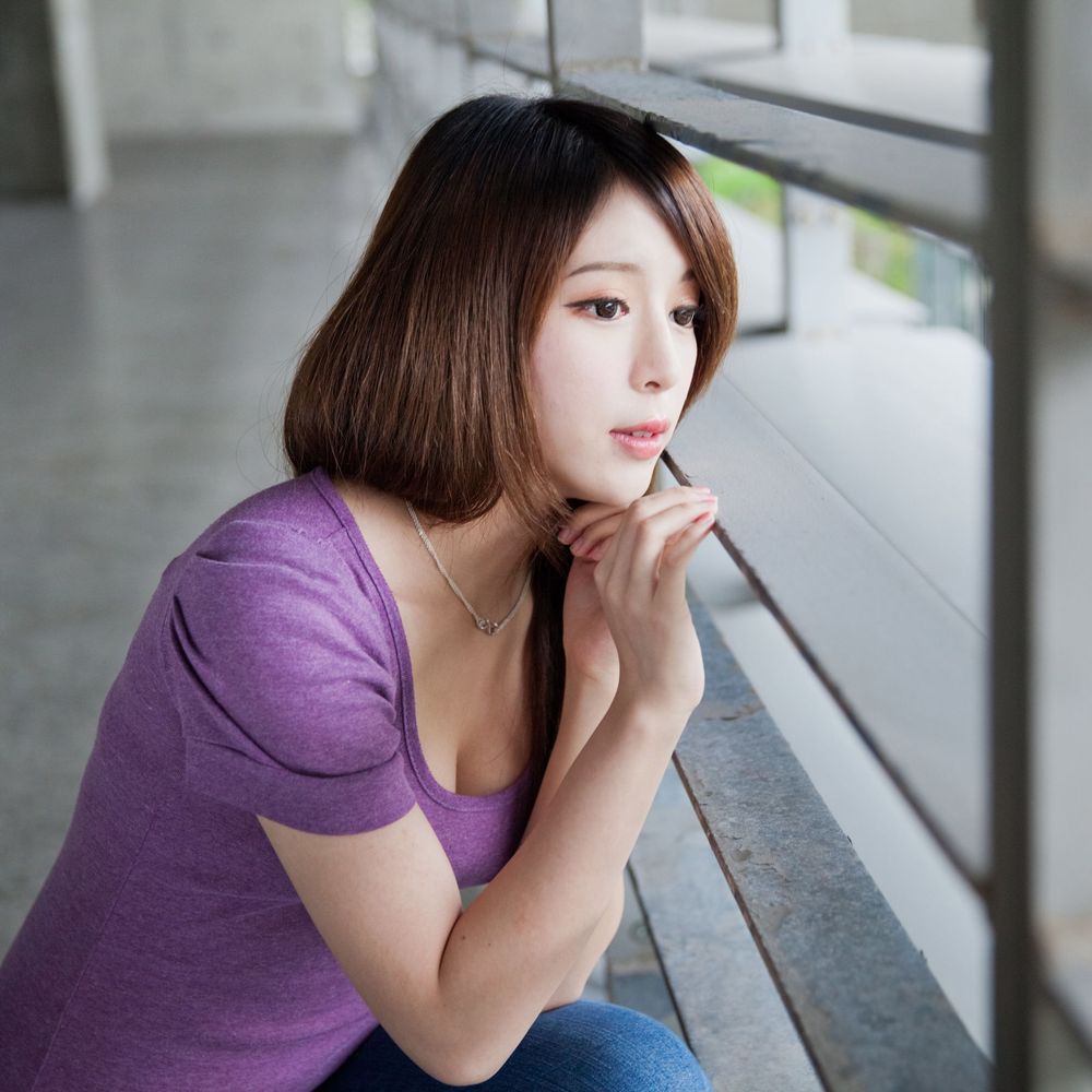 网红嫩模张齐郡JuLie - 黑丝+牛仔裤玉美人主题写真