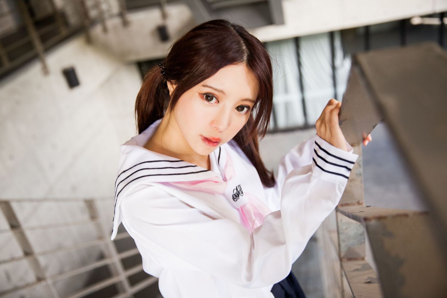 美妆达人张齐郡JULIE - 黑丝长筒袜校服少女写真集