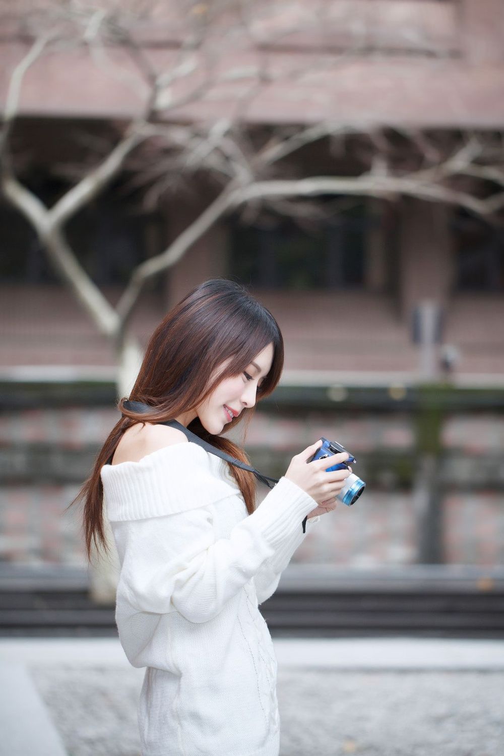 美女模特张齐郡JULIE - 多服饰户外踏青主题写真