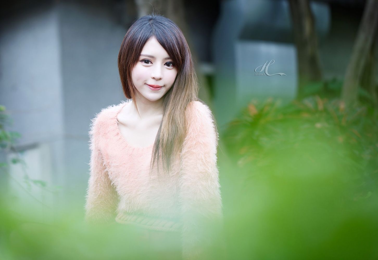 美女模特张齐郡JULIE - 多服饰户外踏青主题写真