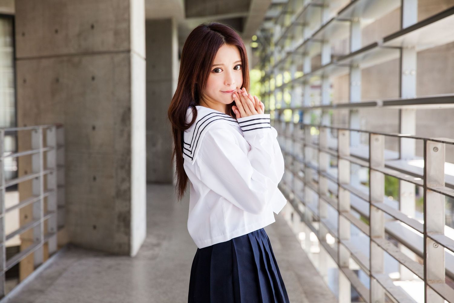 美妆达人张齐郡JULIE - 黑丝长筒袜校服少女写真集