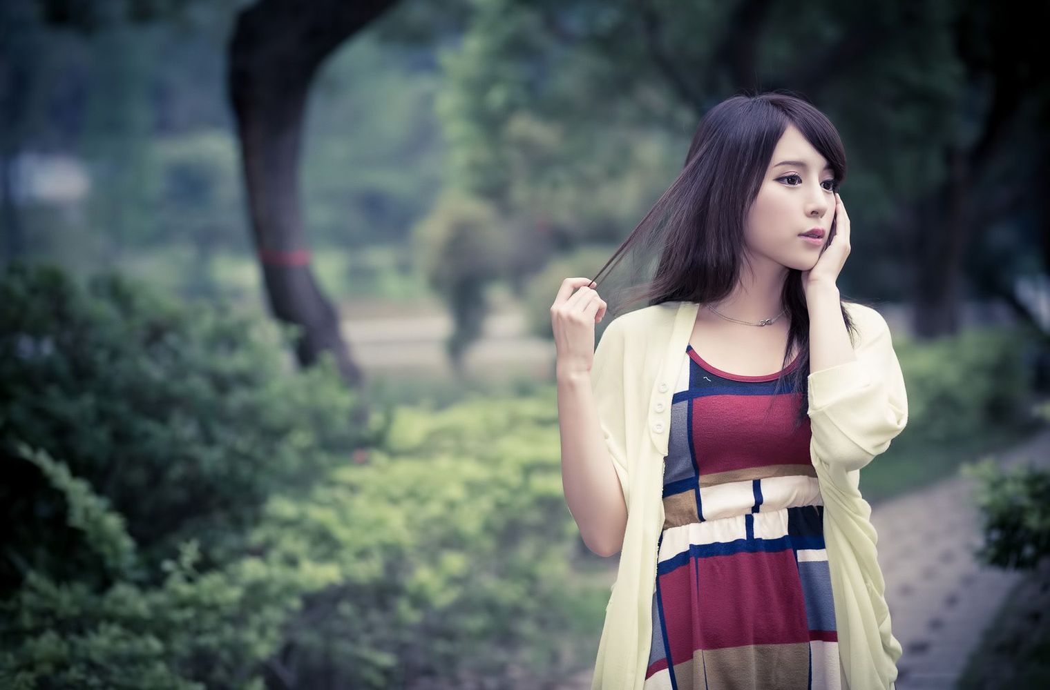 美妆达人张齐郡JULIE - 多套服饰外拍写真