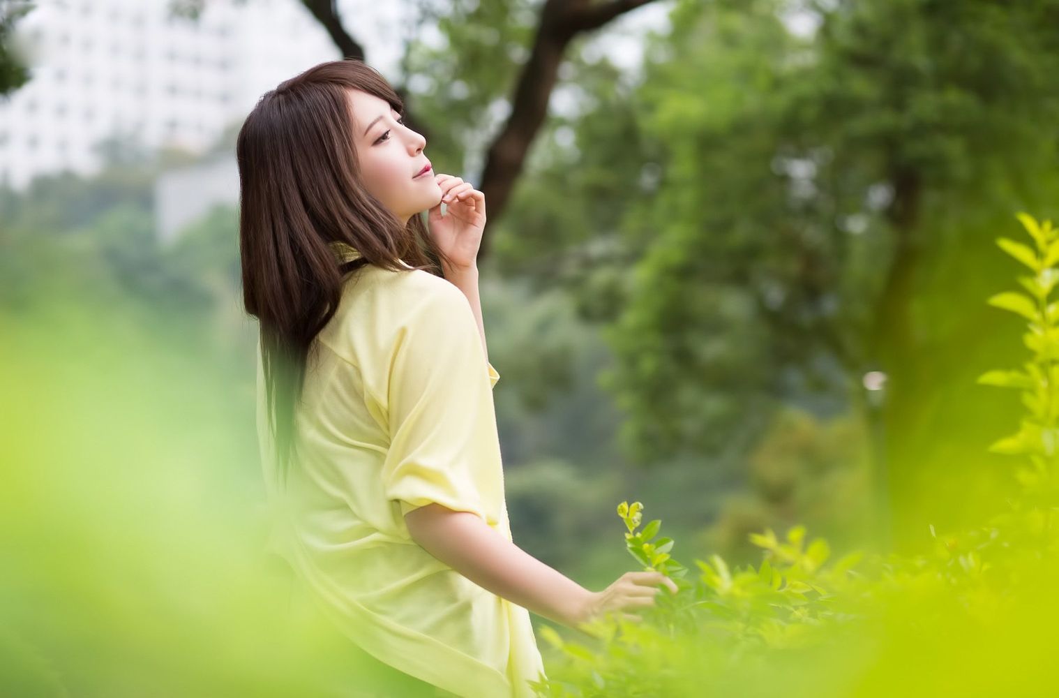 美女模特张齐郡JULIE - 多服饰户外踏青主题写真