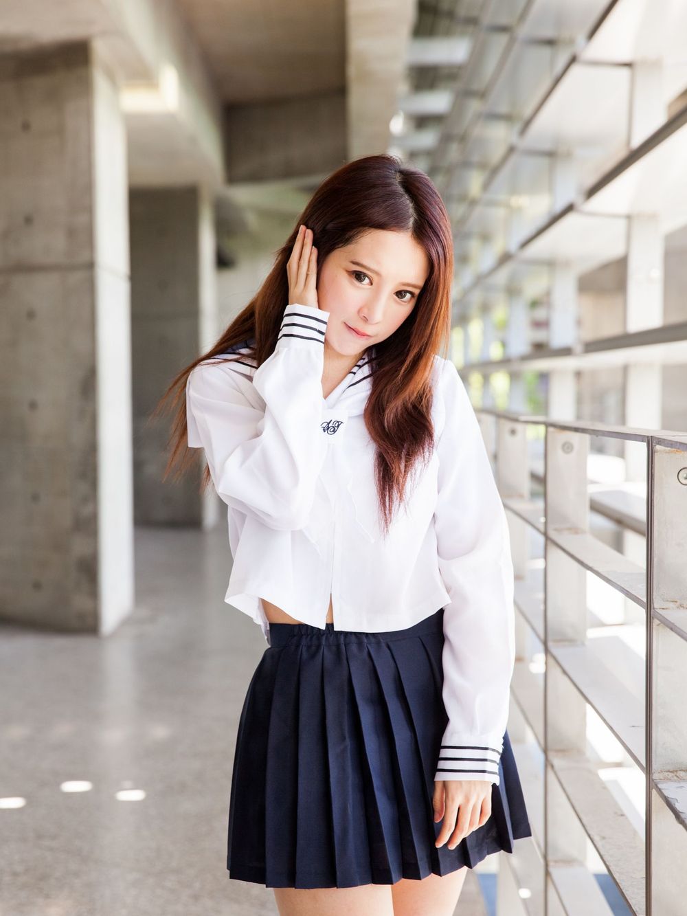 美妆达人张齐郡JULIE - 黑丝长筒袜校服少女写真集