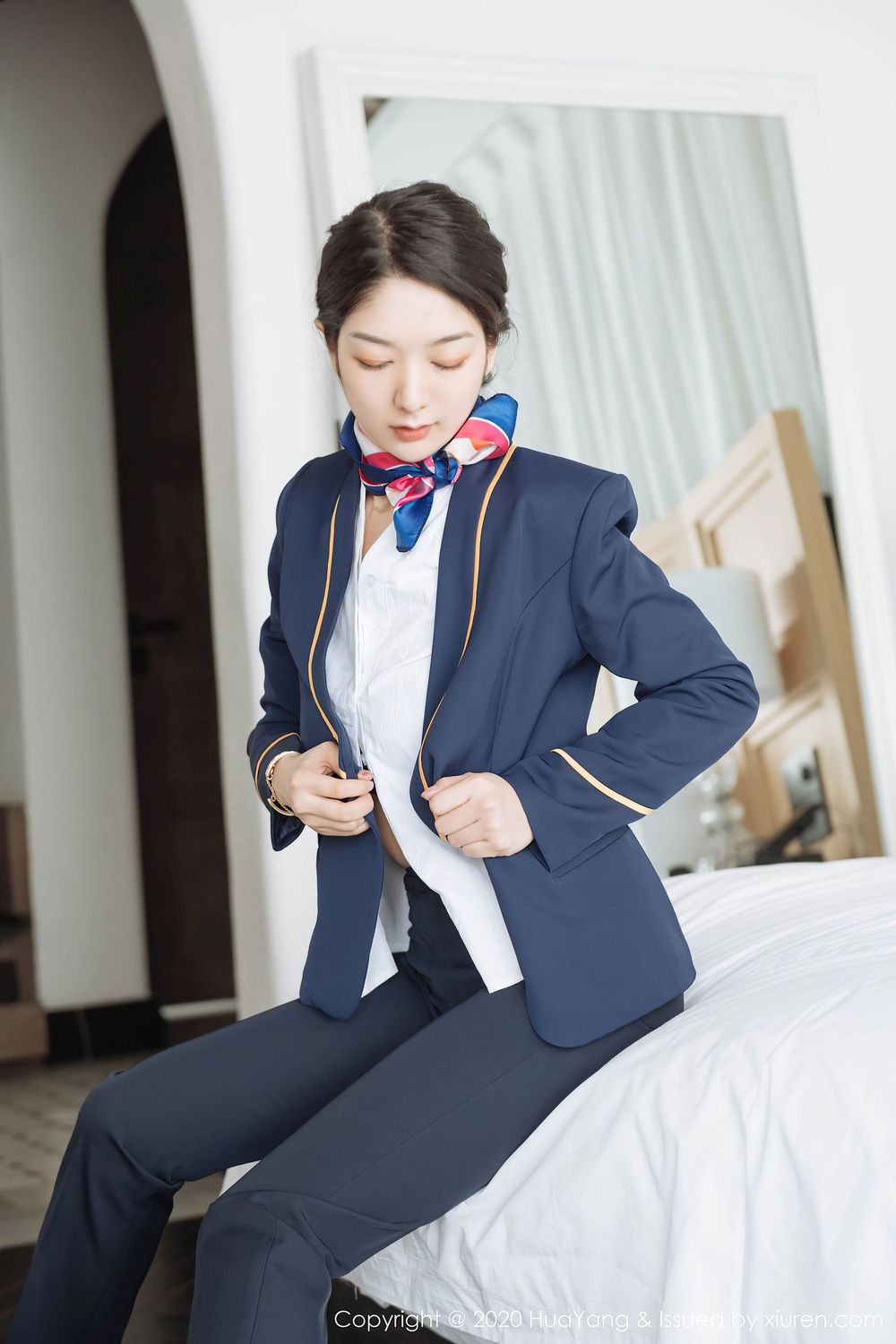 性感女神Angela小热巴 - 职业装车拍系列云南旅拍