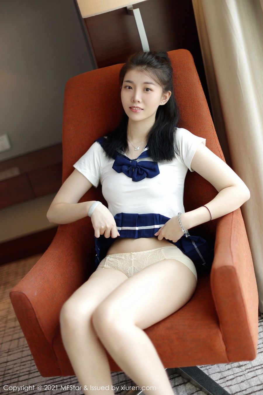 新人模特一颗甜蛋黄a - JK制服系列性感写真
