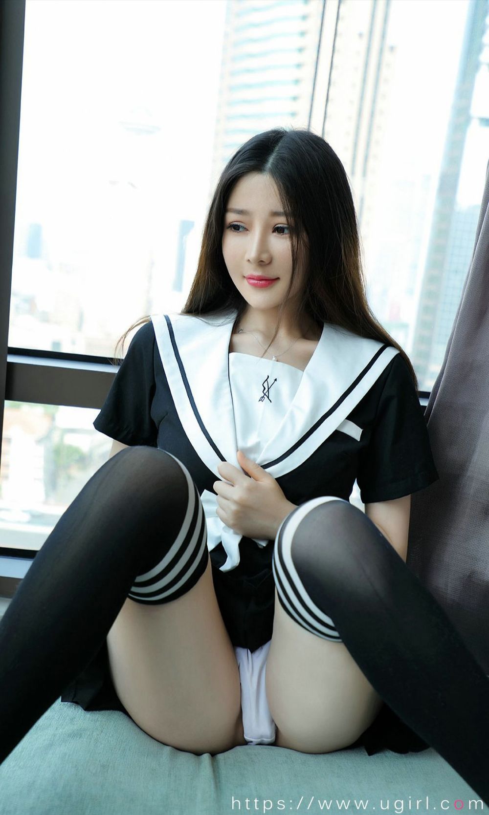 美女模特佐伊Zoe - 羞羞的制服学院风格性感写真