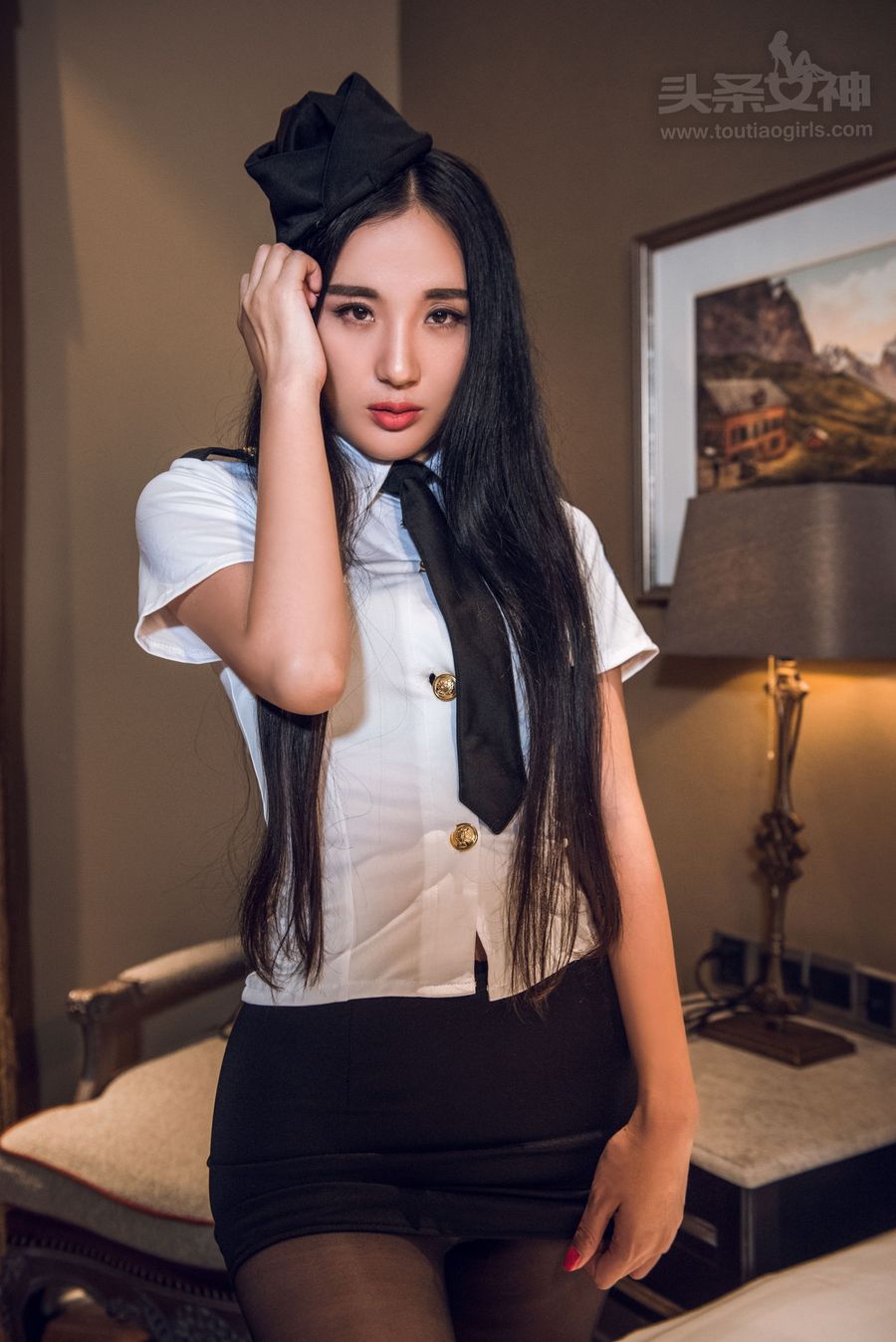 美女模特涟漪sara - 丝袜美腿+格子裙主题写真